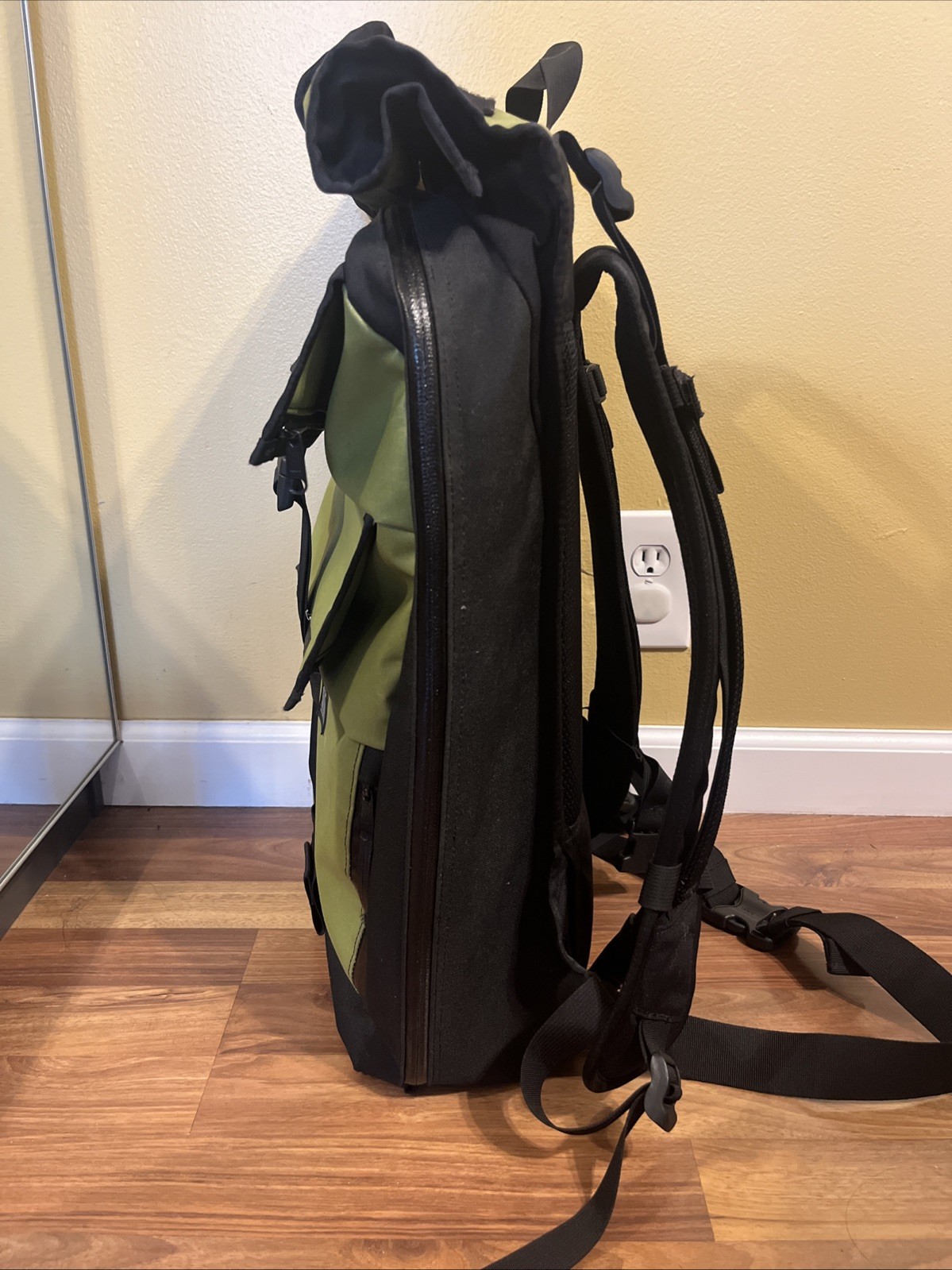 Mission Workshop Rambler Expandable Backback 29L to 65L Roll Top Green Made USA