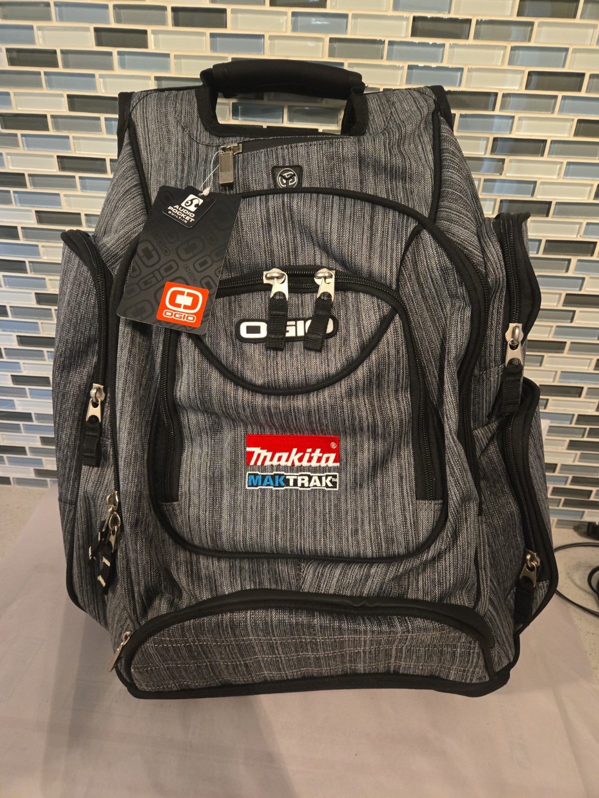Nwt OGIO Metro Street Makita Grey/black Backpack 8 External Pockets Audio Laptop