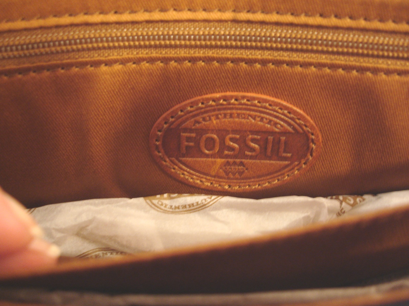 FOSSIL ESTATE Briefcase Expandable Navy Nylon Water Resistant Messenger Bag