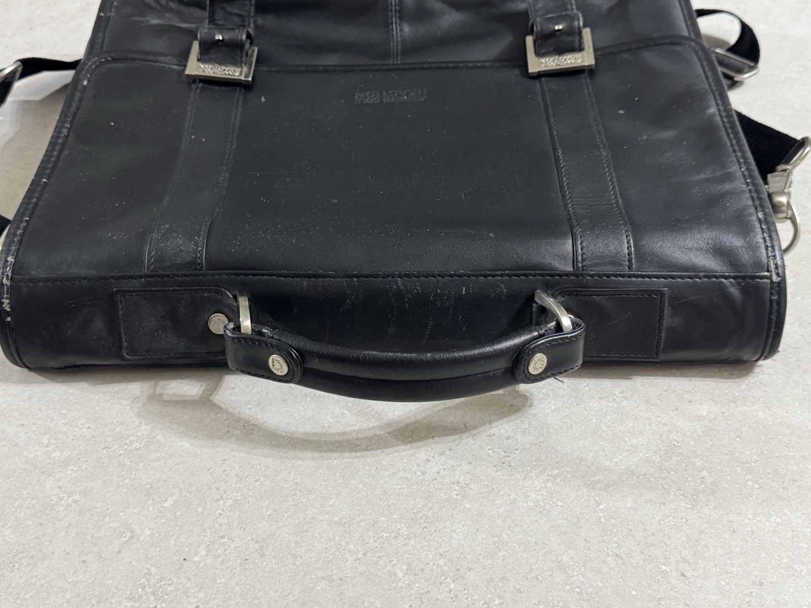 Kenneth Cole Reaction Messenger Bag – See Description