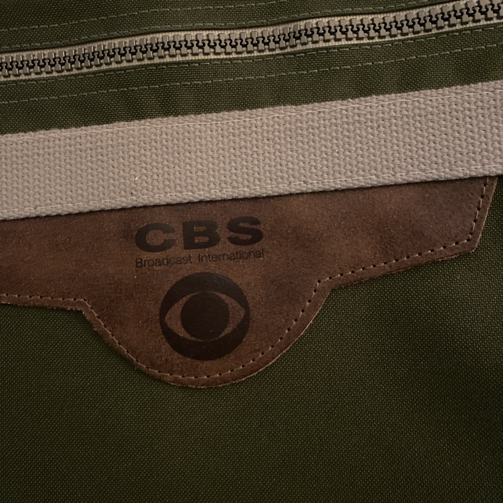 RARE VINTAGE CBS TV INTERNATIONAL Bag Canvas Leather 15” X 11.5 Laptop Case