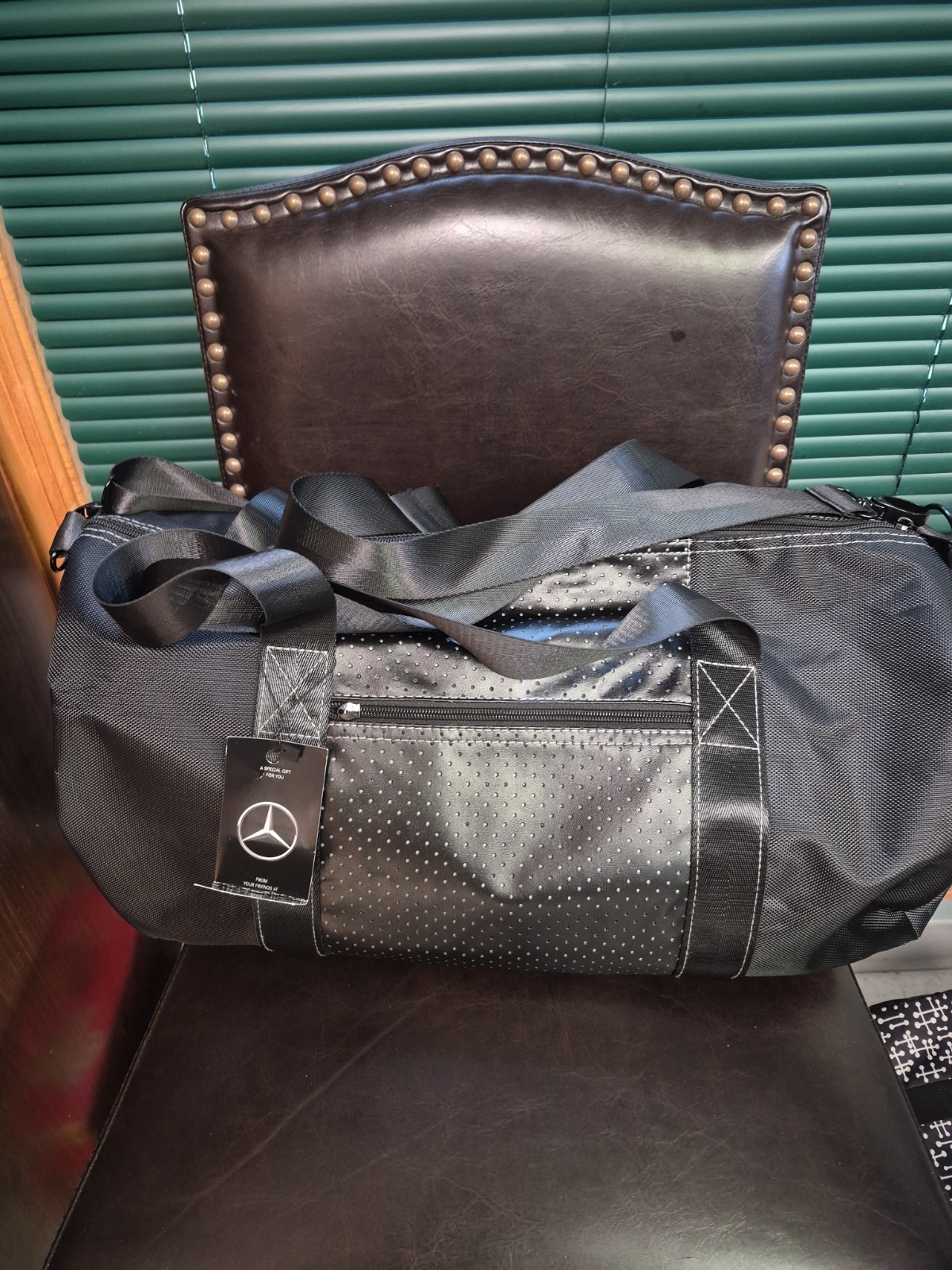 Mercedes-Benz Duffle/Travel Bag NWT Shoulder MISSING Zipper Pull Emblem