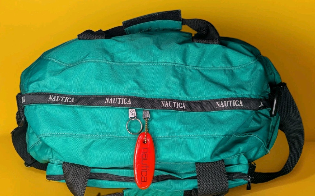 Team Nautica USA Vintage 90’s Duffle Bag Carryon Green 22″ Keychain Super Clean!