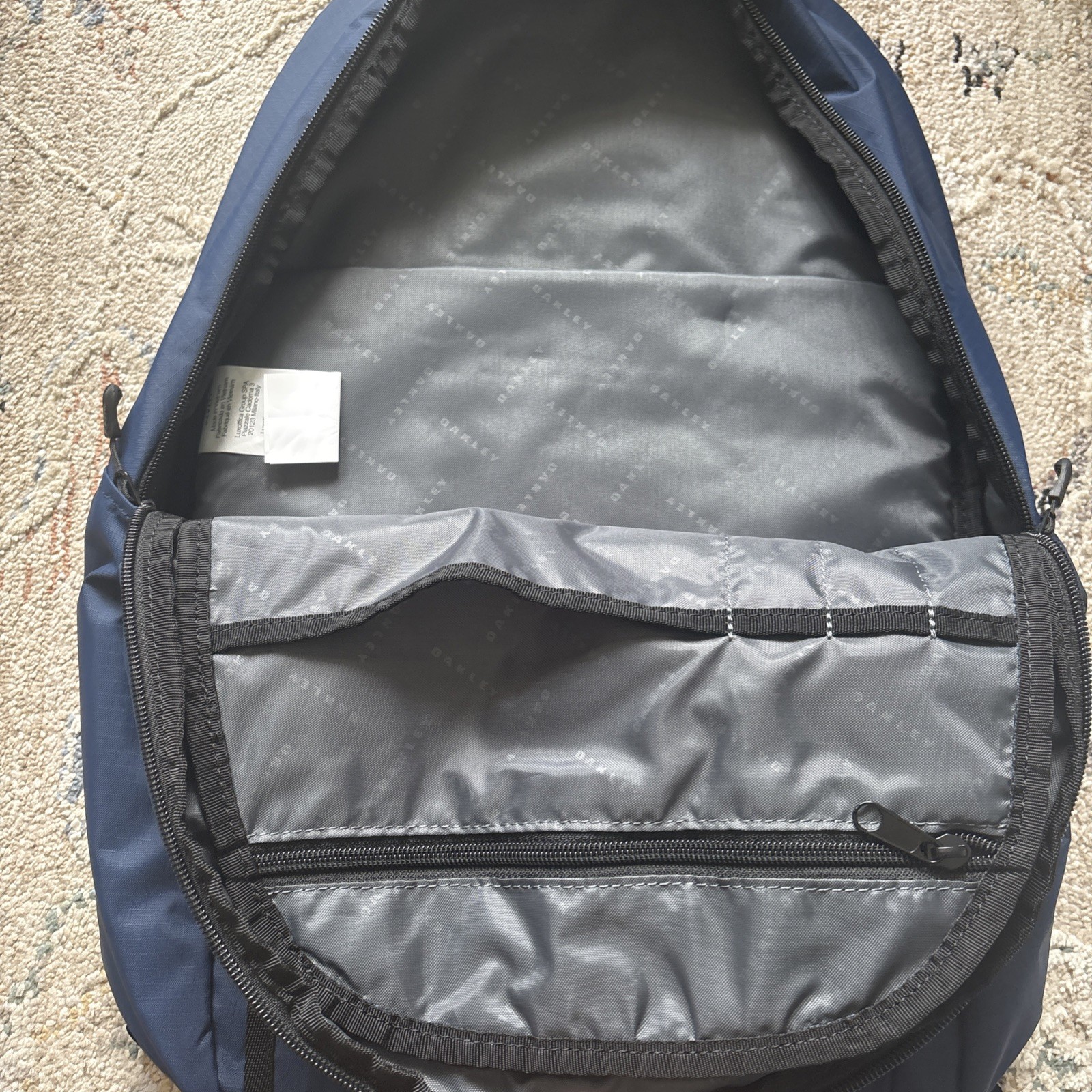 Oakley Sport Backpack 22L Team Navy $65 Retail