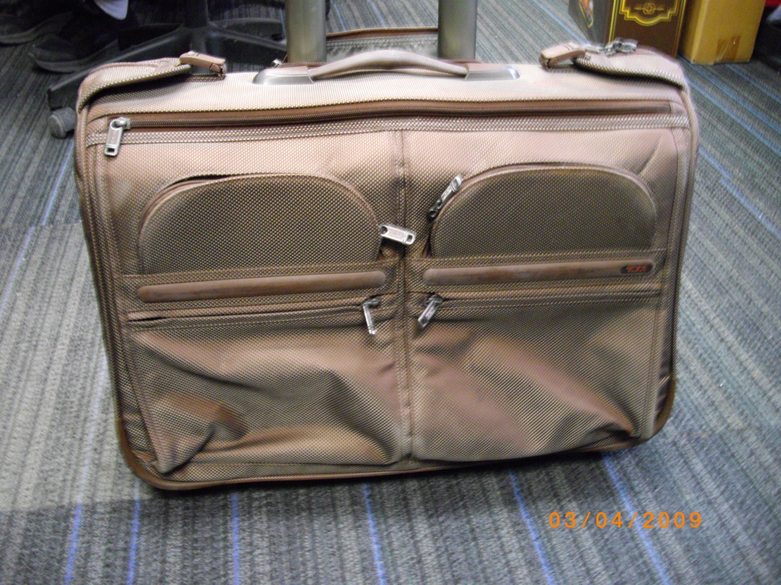 2018 4-Wheel Roller TUMI Alpha II Business Case/carry-on MJ5