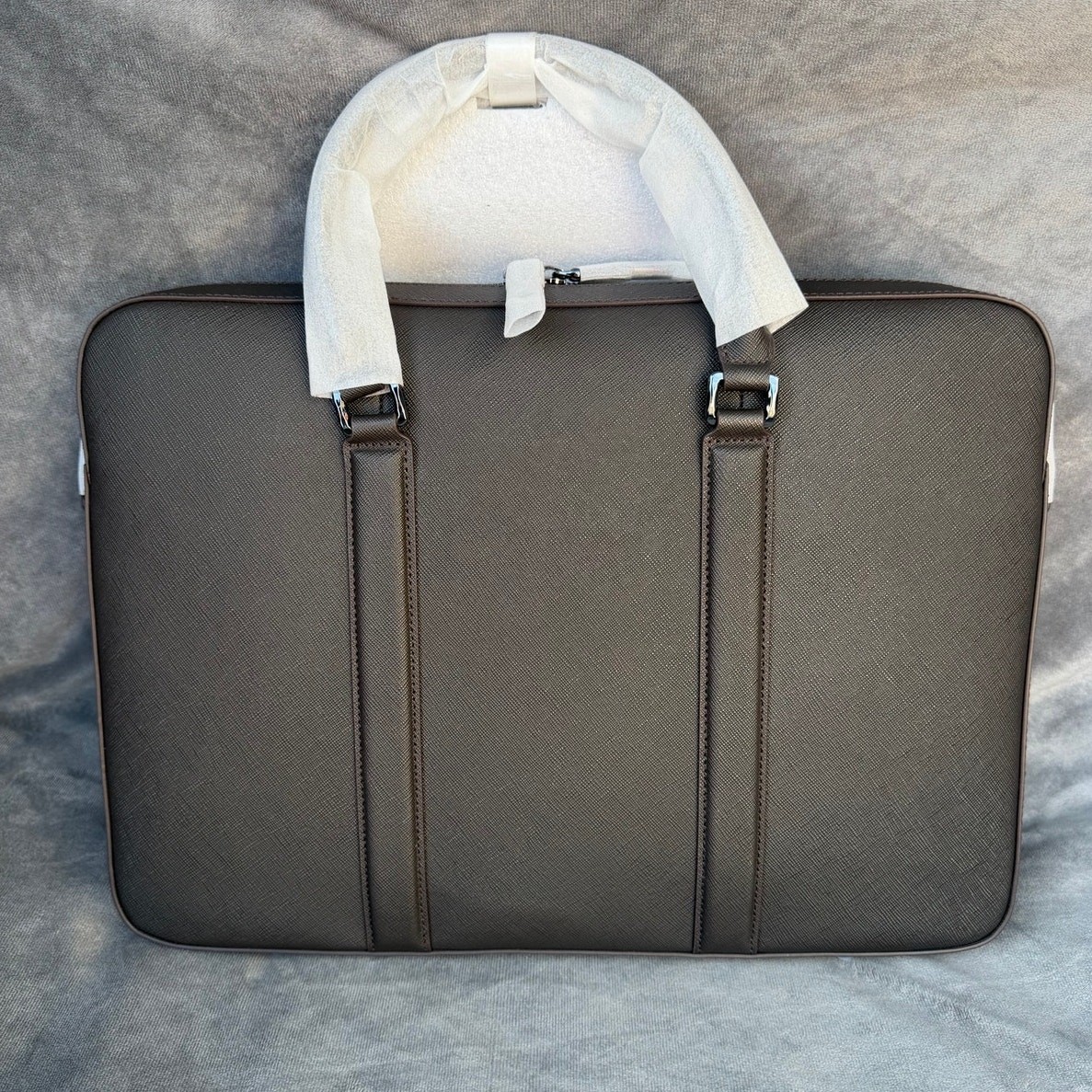 Quince Italian Saffiano Leather Briefcase 16in Laptop Bag Hickory NWT
