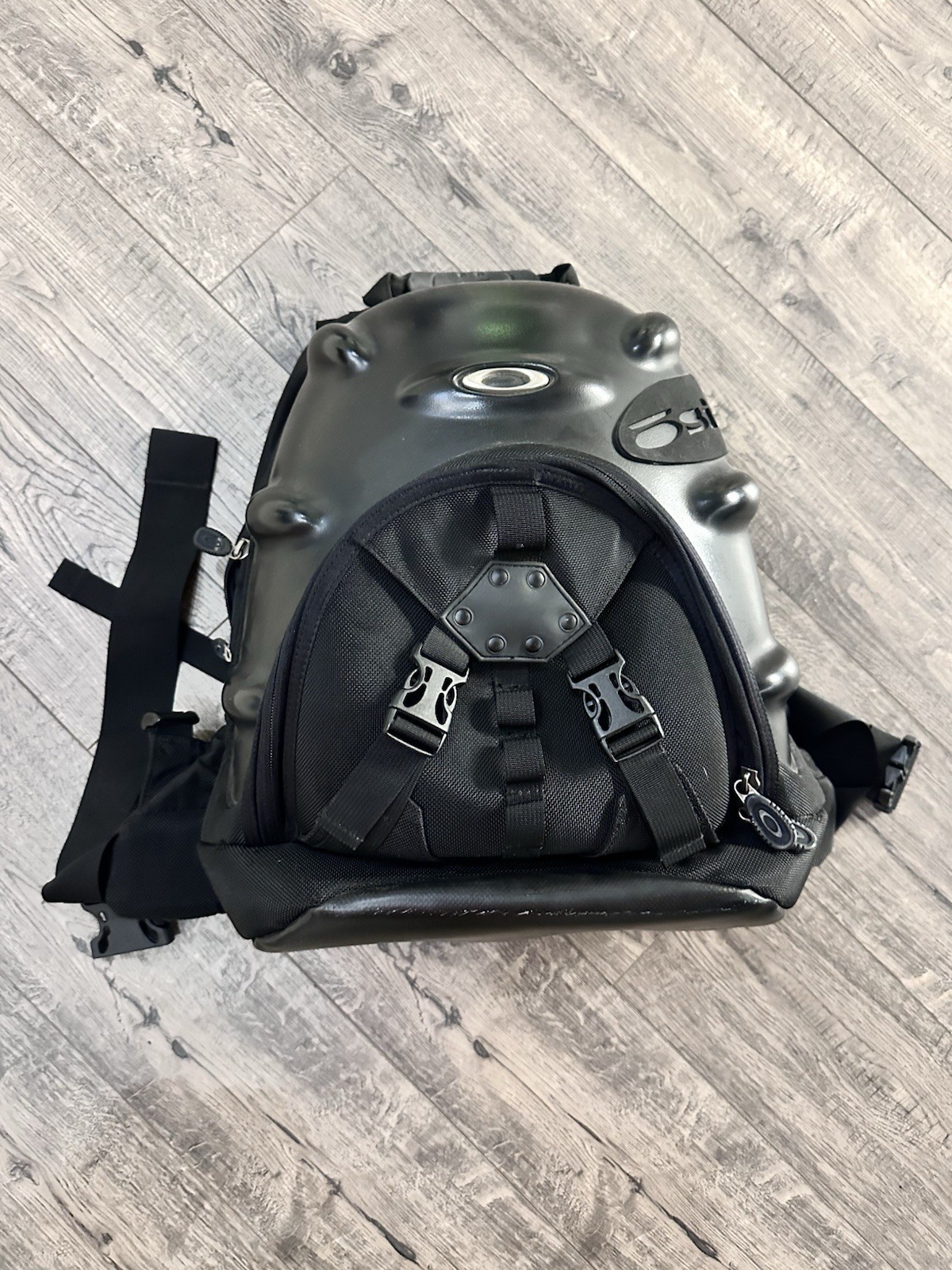 OAKLEY HARD SHELL BACKPACK HARDSHELL RARE