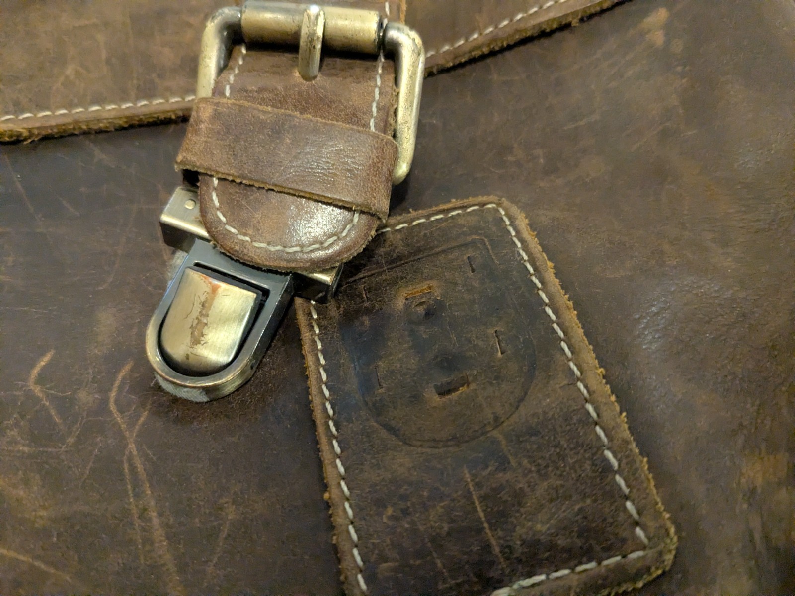 Kattee Men’s Leather Satchel Briefcase. Crazy Horse Full Grain – Fits 15” Laptop