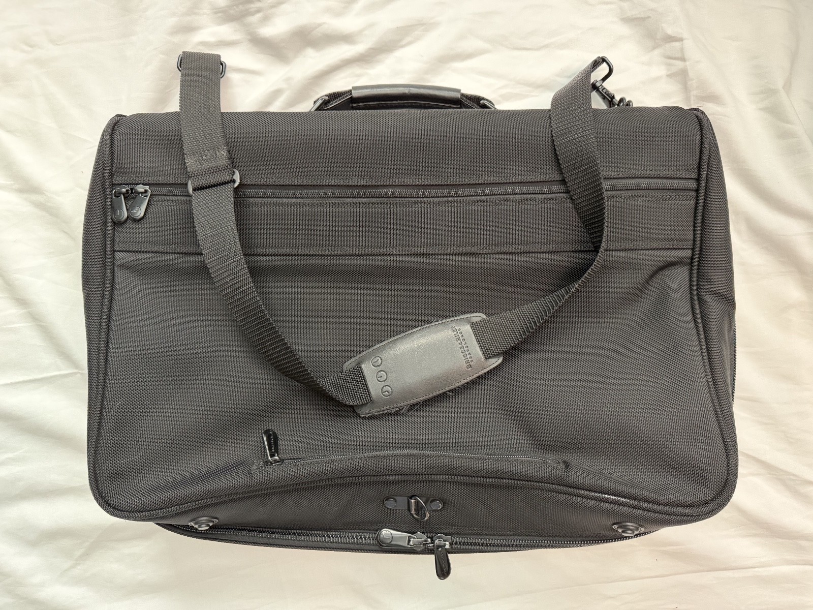Briggs & Riley Fold Garment Bag 22″ Nylon Carry On Travel with Shoulder Strap