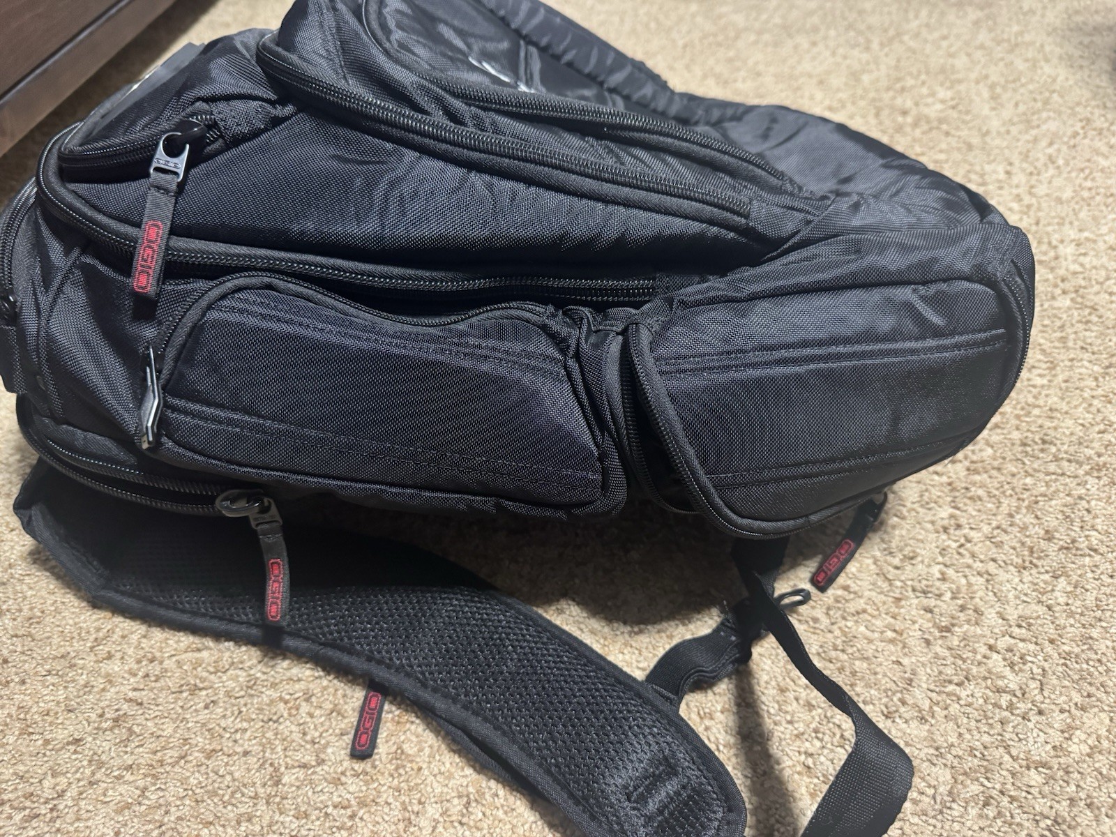 OGIO Renegade RSS 17 Laptop Backpack Black Tech Vault Armored Pocket USED ONCE
