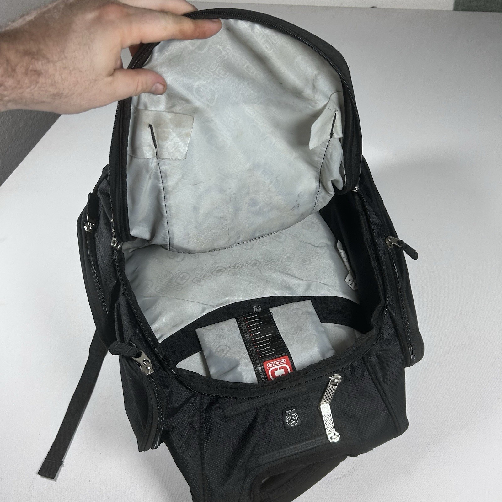 OGIO Metro Street Backpack 8 External Pockets Audio Tech Laptop Pocket 🔥🔥🔥