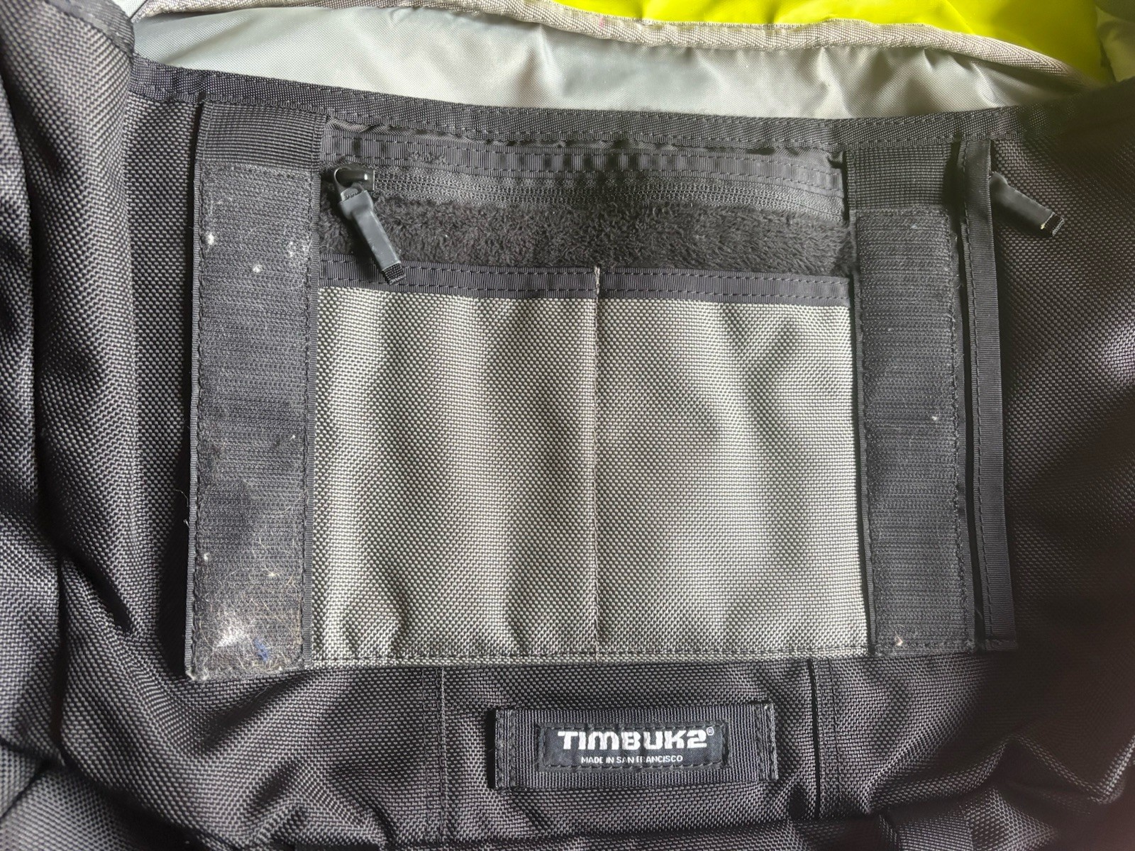 Vintage Timbuk2 Black Gray Rare Design Large Messenger Carry Bag-See Description