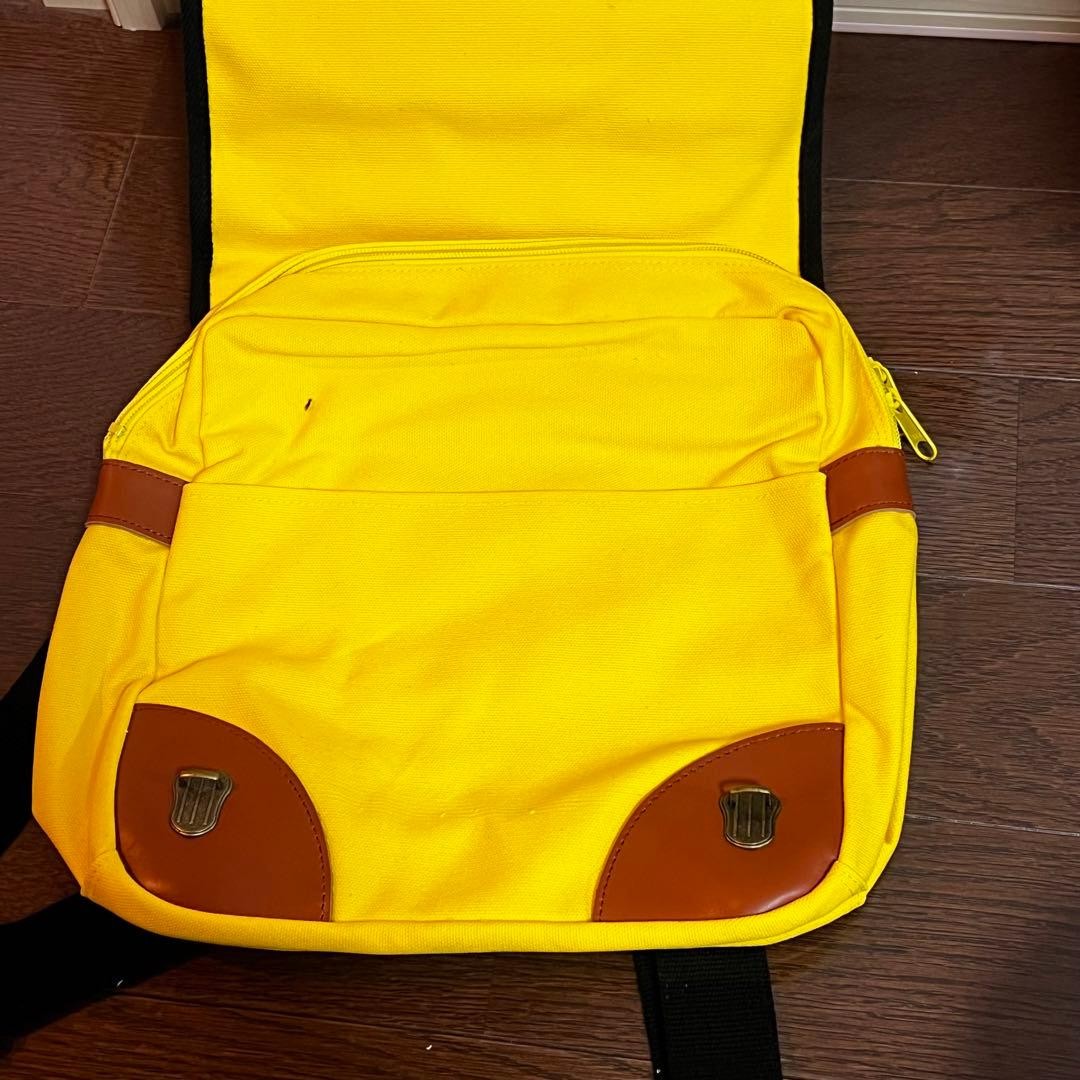 Ferrari Yellow Canvas Shoulder Messenger Bag Scuderia Logo Adjustable Strap