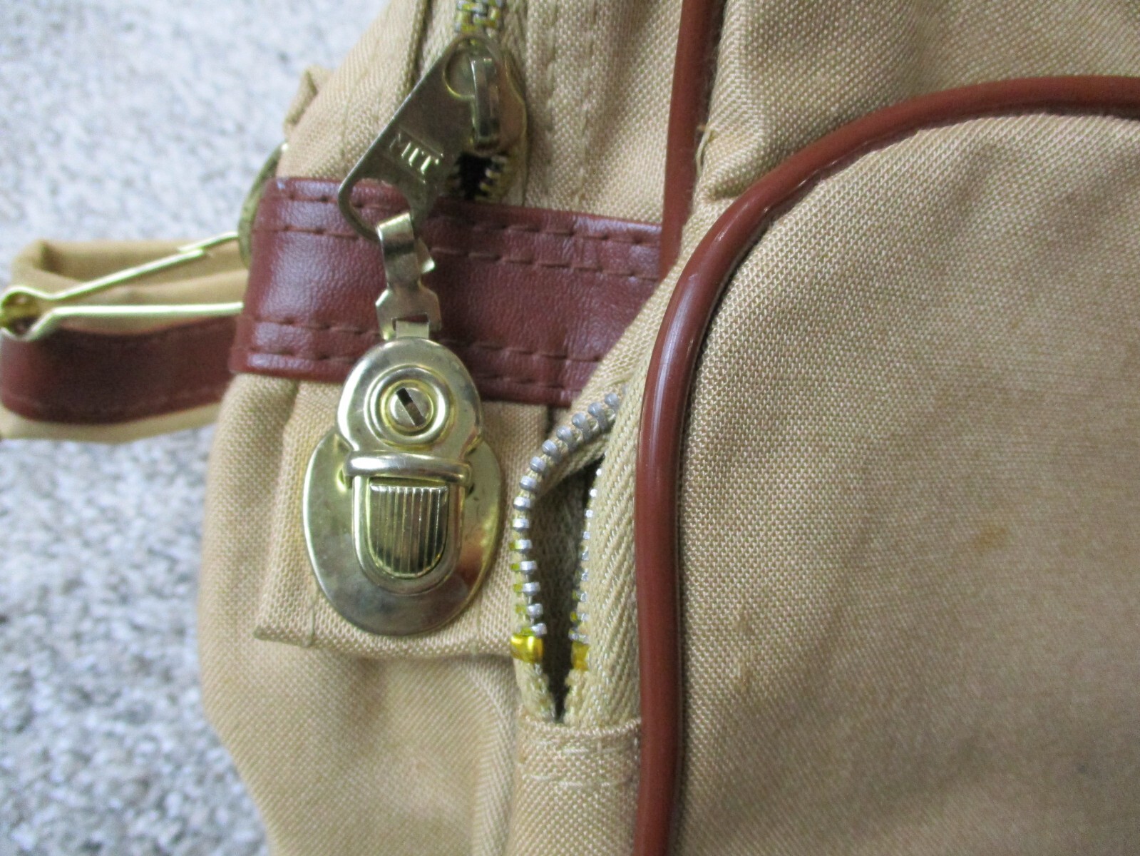 VINTAGE Safari Canvas Bag Khaki Carry On Top Handle Should Strap 70s 80s GUC