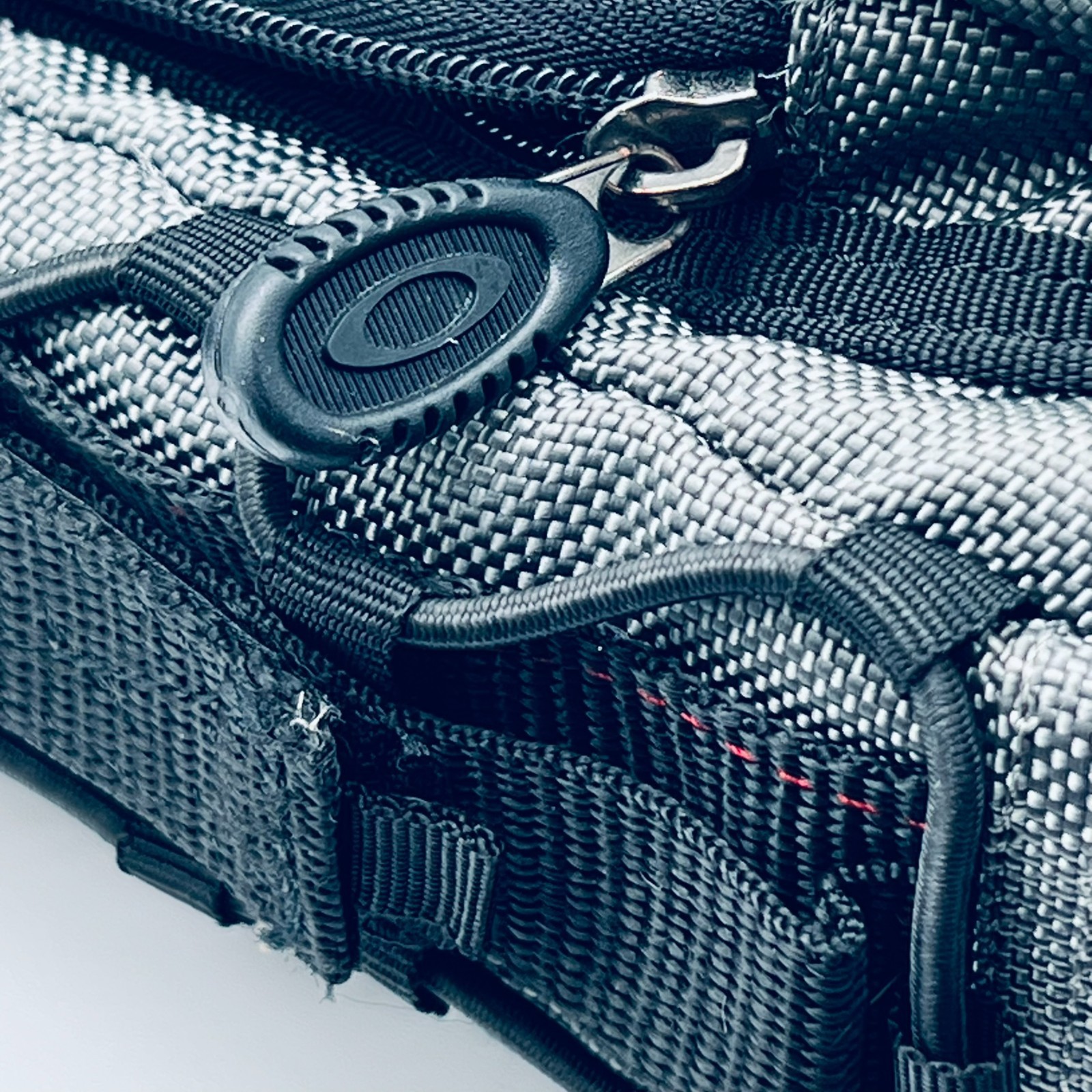 Oakley Tactical Field Gear Vertical Messenger Laptop Bag Y2K Techwear Vintage