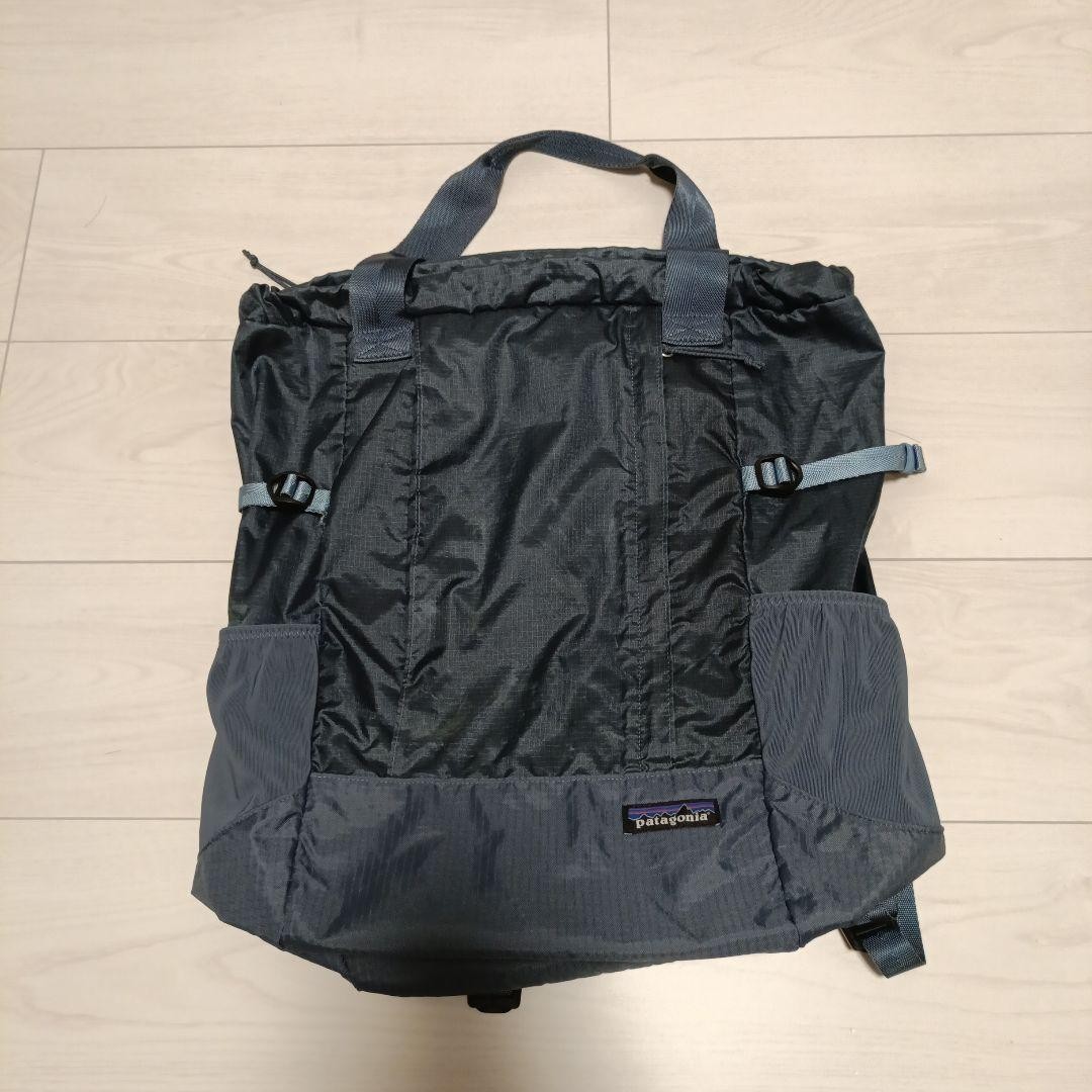 Patagonia Lightweight Travel Tote Pack 22L Navy