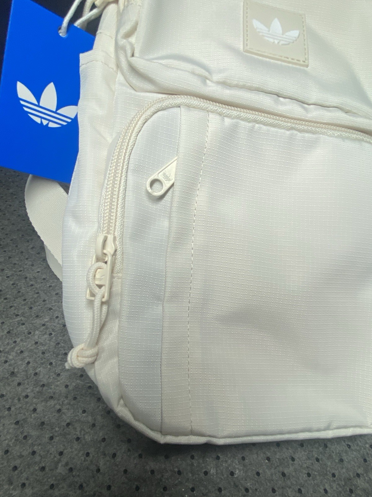 Adidas Utility 4 Sling Crossbody Bag Wonder White JJ7605 Strap Adj. Outdoors NWT