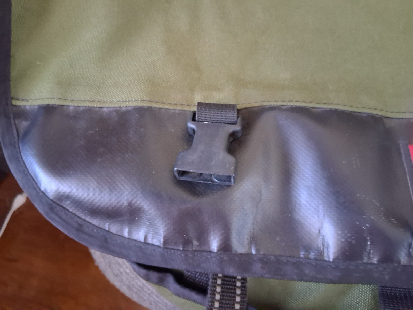 Chrome Industries Citizen Messenger Shoulder Bag Green Vintage