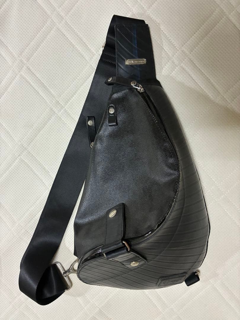 Morino SEAL Body Bag Made in Japan Tire Seal Shoulder Bag