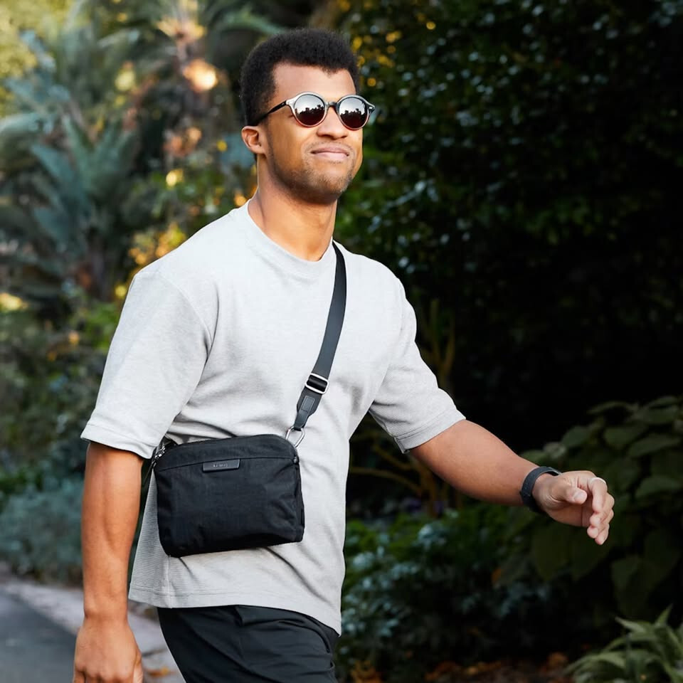 bellroy Tokyo Side Bag