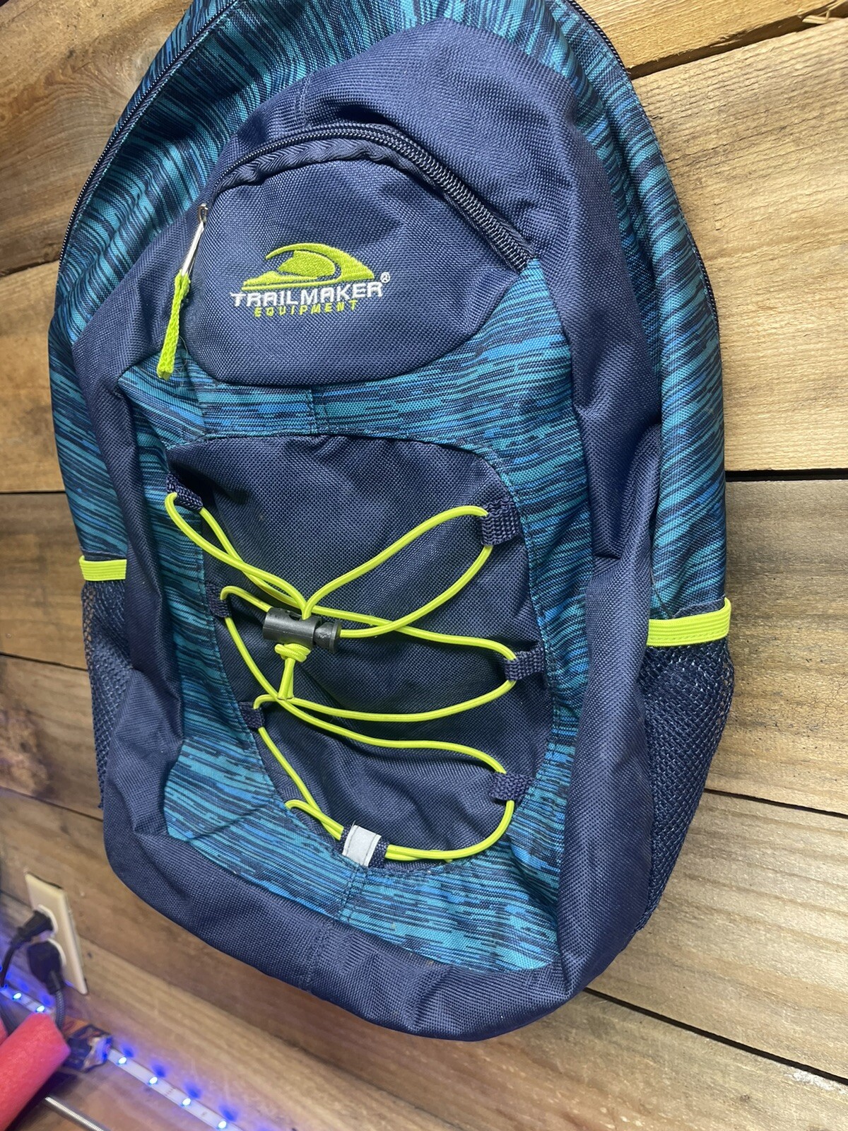 Trailmaker Backpack Blue Green Lightweight 17 inch Bungee design