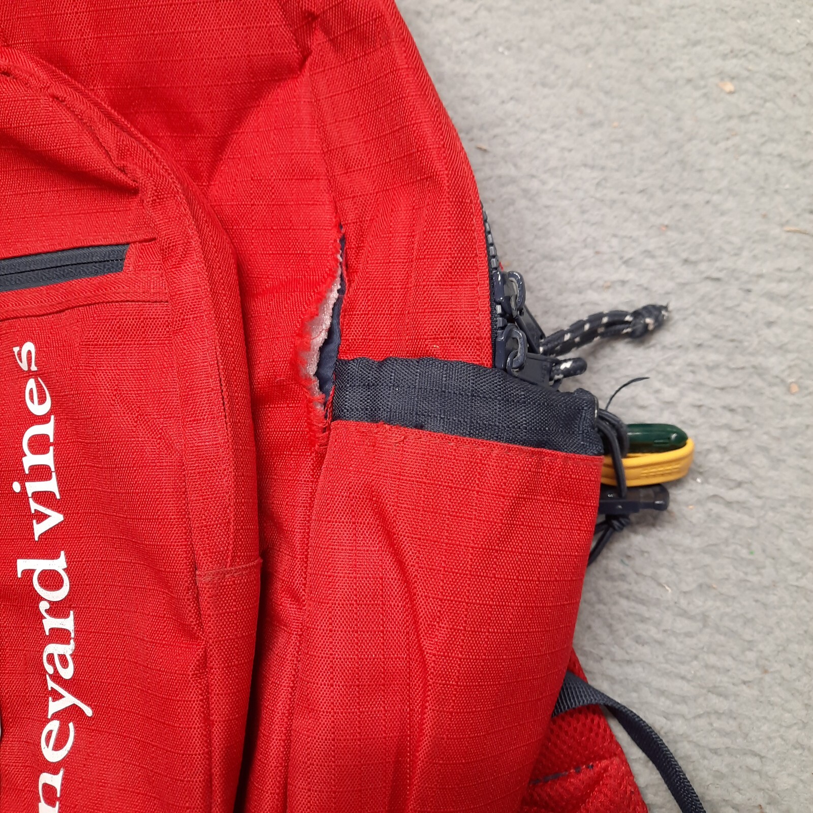 Vineyard Vines Book Bag Backpack Strap Book Carrier Zip Up Blue Red Pen Folder