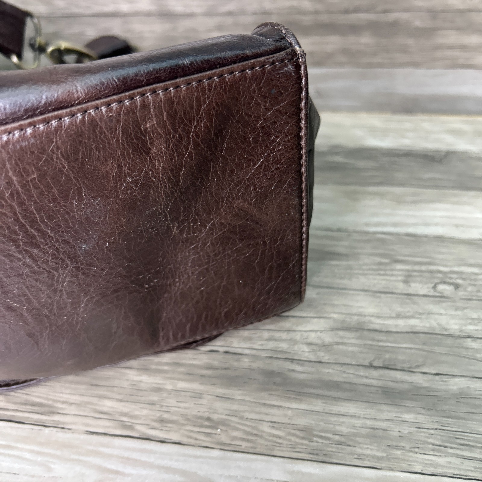 The Chesterfield Brand Brown Leather Messenger Satchel Bag Boho Quilted