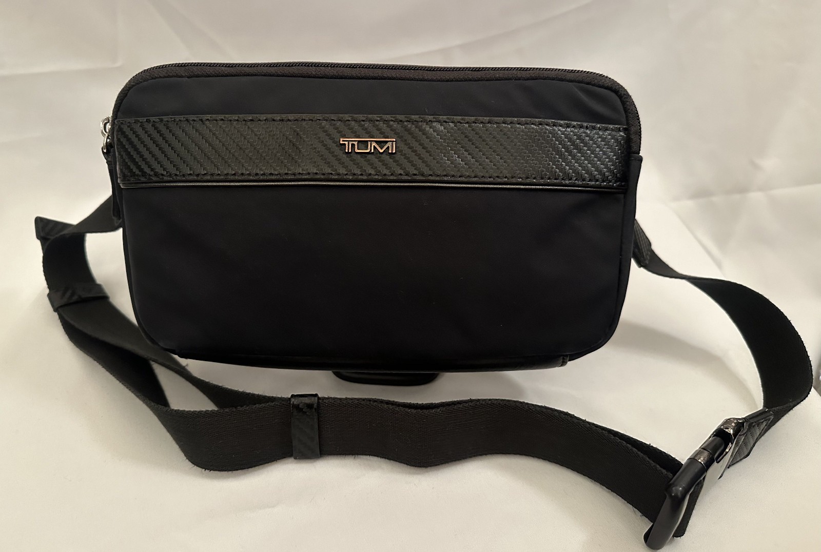 Tumi Canton Slim Waist Pack Crossbody Sling Waist Bag Black Carbon Fiber 144990