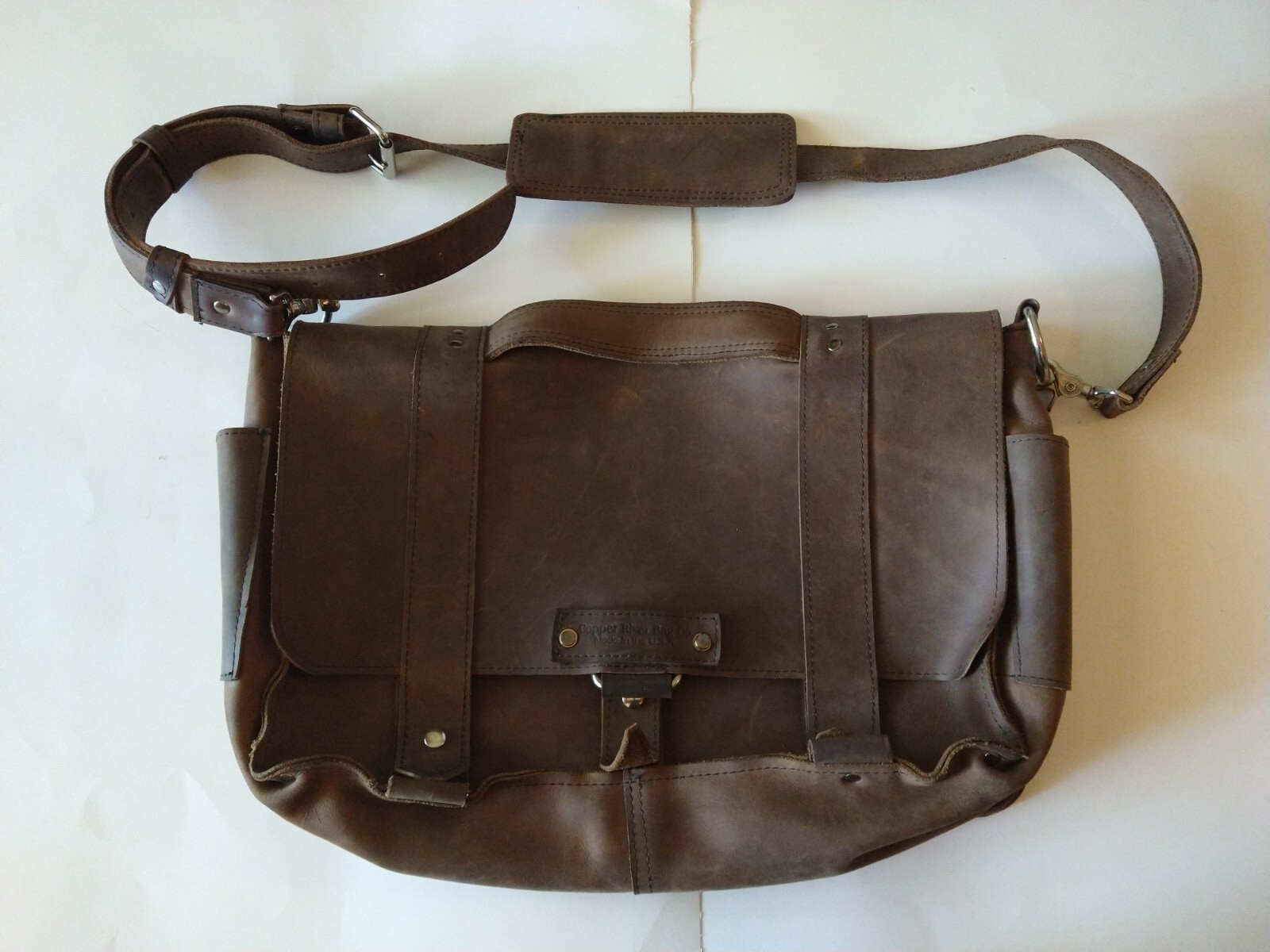 Copper River Co Brown Leather 19″ Harness Crossbody Messenger Bag Made In USA