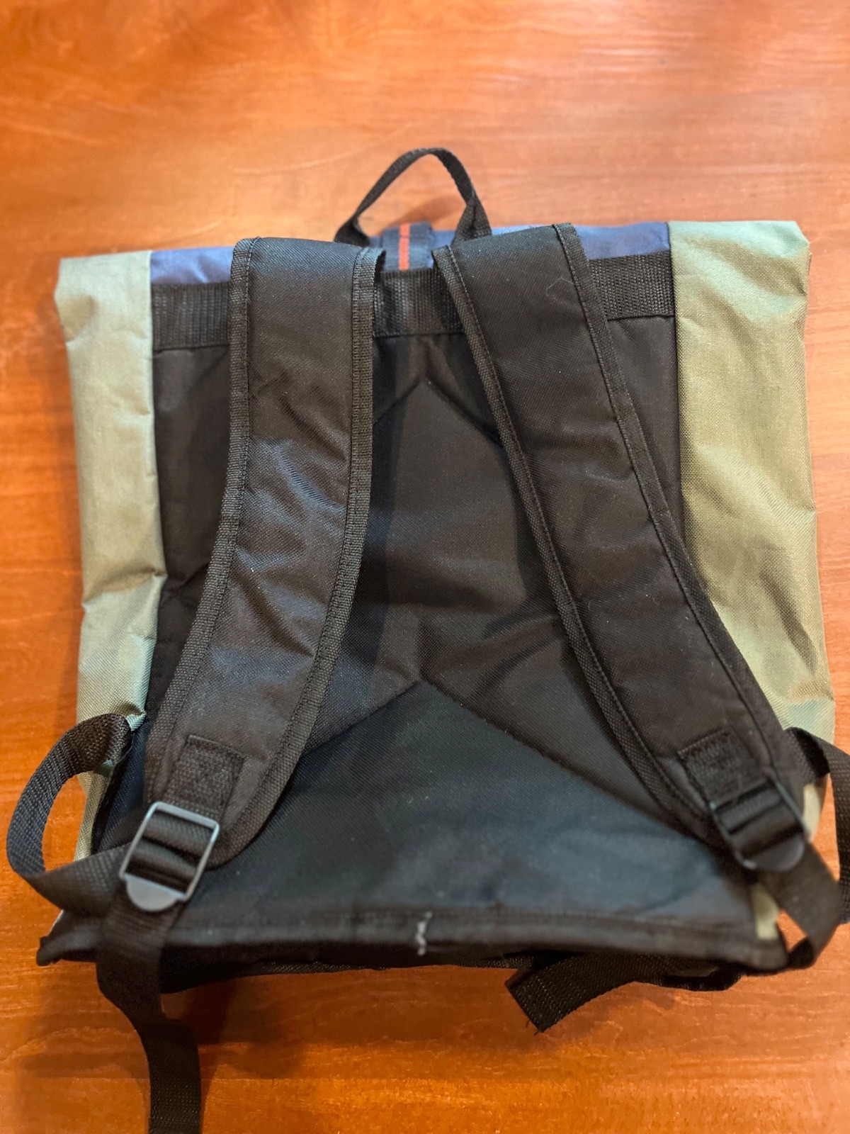 Unisex Green and Blue Metro Pack Light weight canvas style back pack