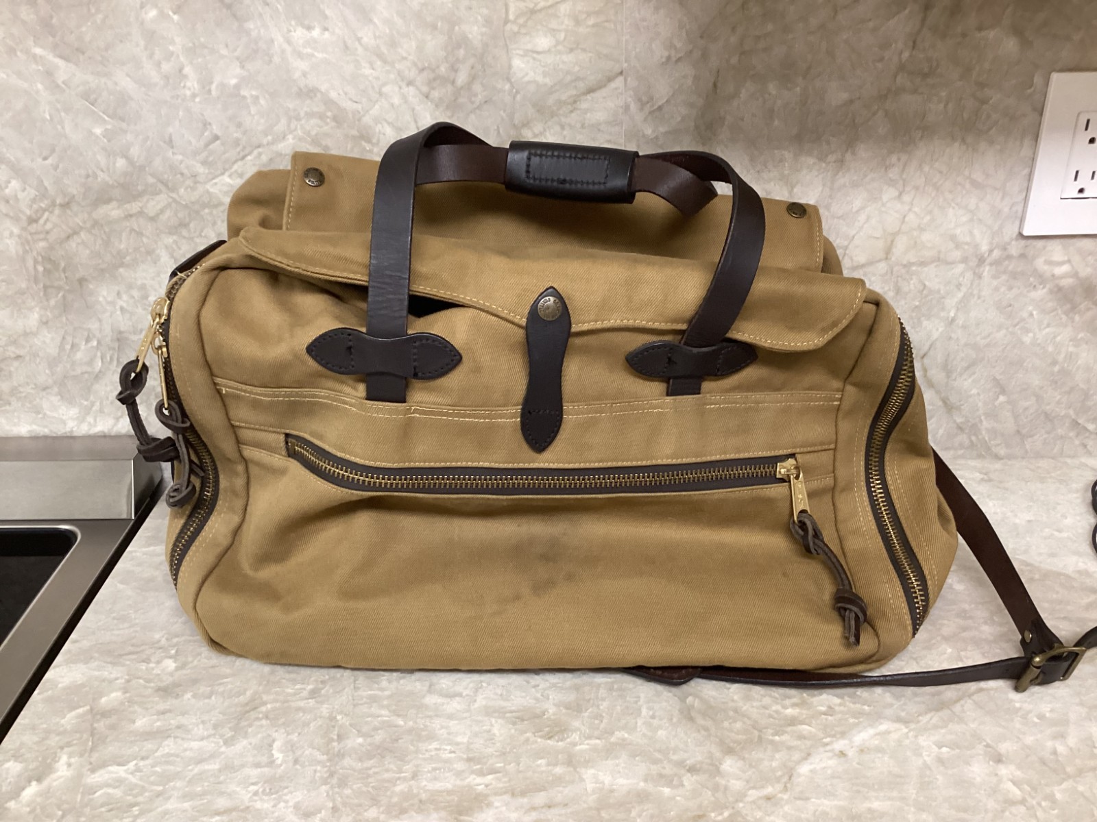 Filson 70081 Large Twill Carry-on Travel Bag | Tan | Made in USA | Discontinued