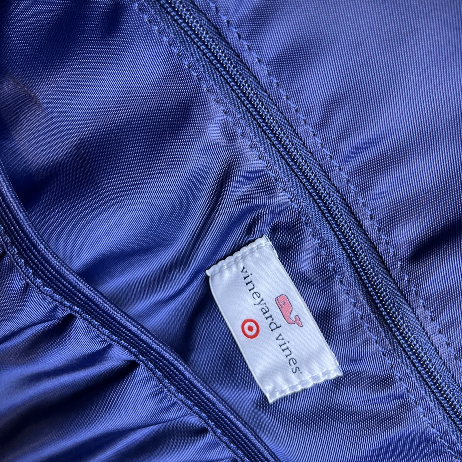 Vineyard Vines Red and Navy Blue Backpack School Work Beach New Without Tags