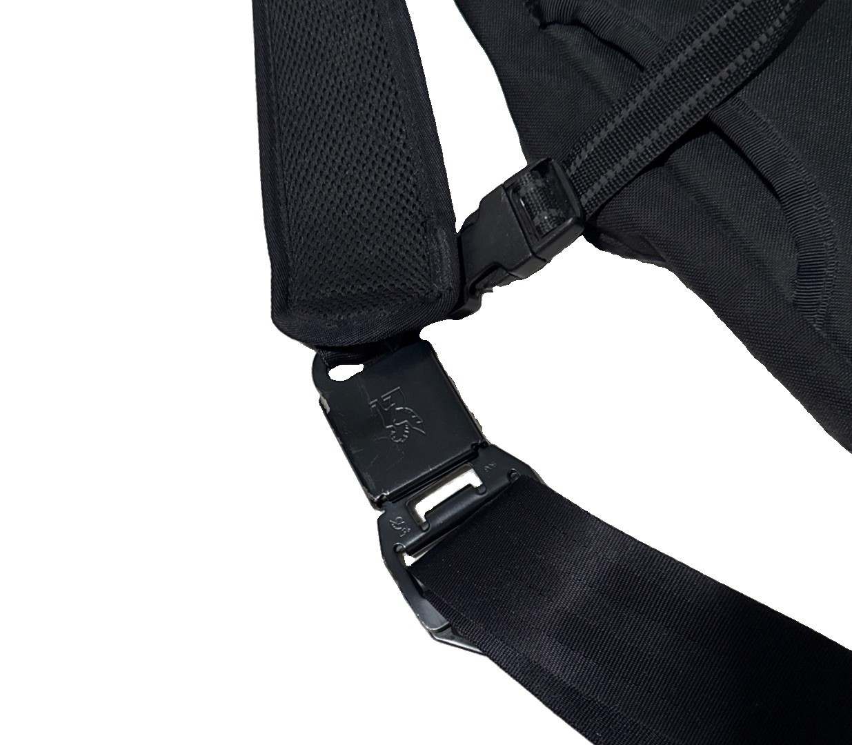 CHROME INDUSTRIES KADET SLING BAG BLACK