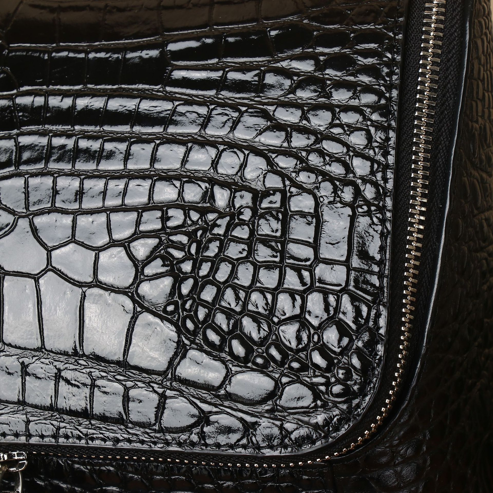 Top Cowhide Leather Black Backpack Crocodile Belly Pattern Men’s Travel Rucksack