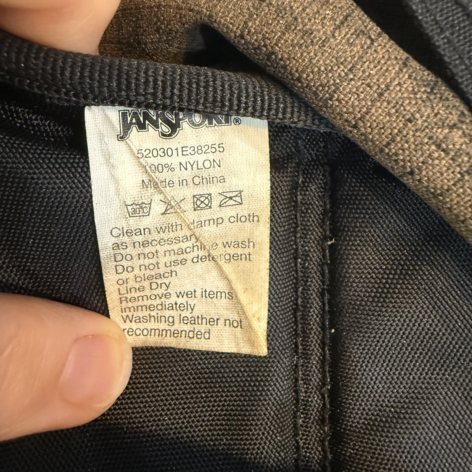 Vtg Y2K JanSport Single Strap Sling Backpack Black Messenger Adjustable vintage