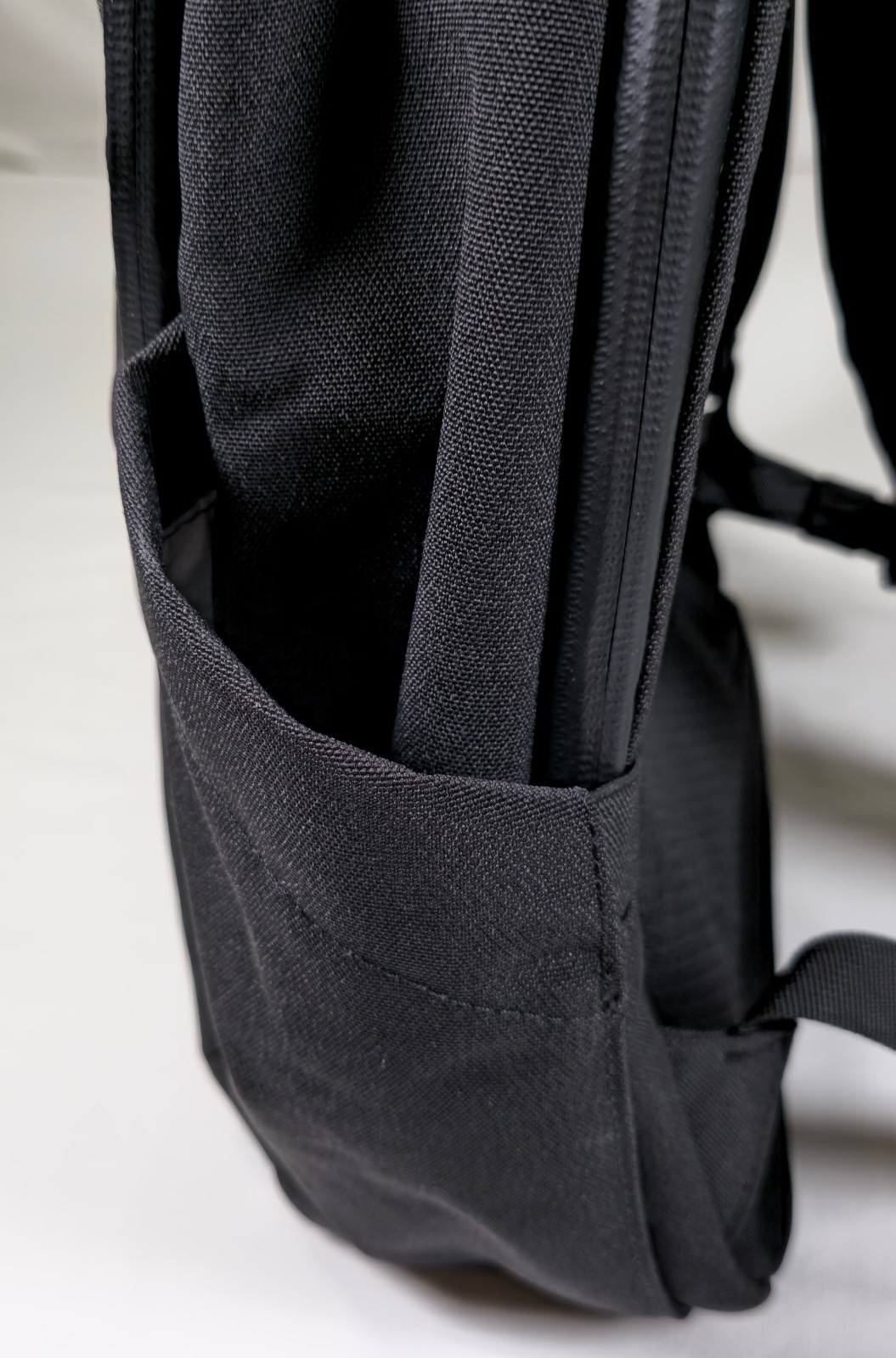 ALPAKA Elements Backpack Pro 26L Black Axoflux 600D NEW