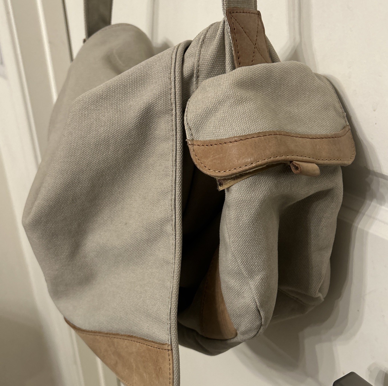 100% Cotton LL Bean Canvas Leather Cross Body Utilitarian Messenger Tote Bag