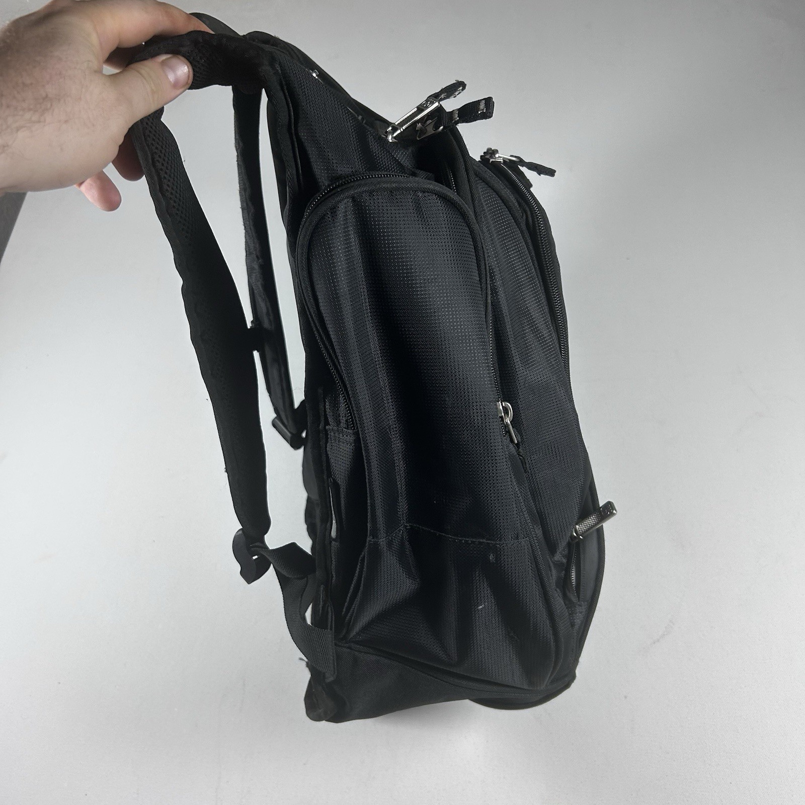 OGIO Metro Street Backpack 8 External Pockets Audio Tech Laptop Pocket 🔥🔥🔥