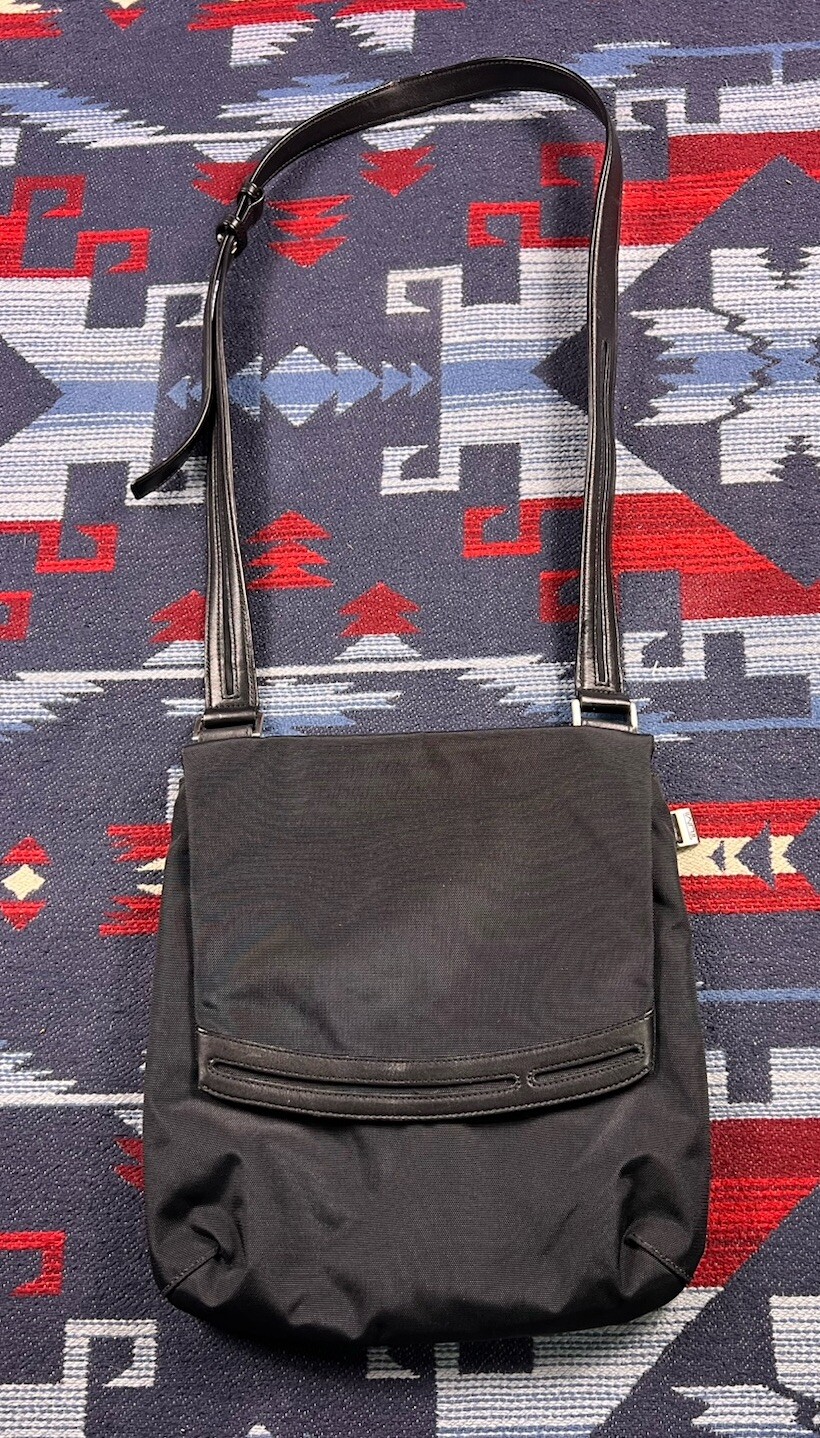 TUMI Alpha Ballistic Nylon Small Flap Crossbody Shoulder Messenger Bag Carry On