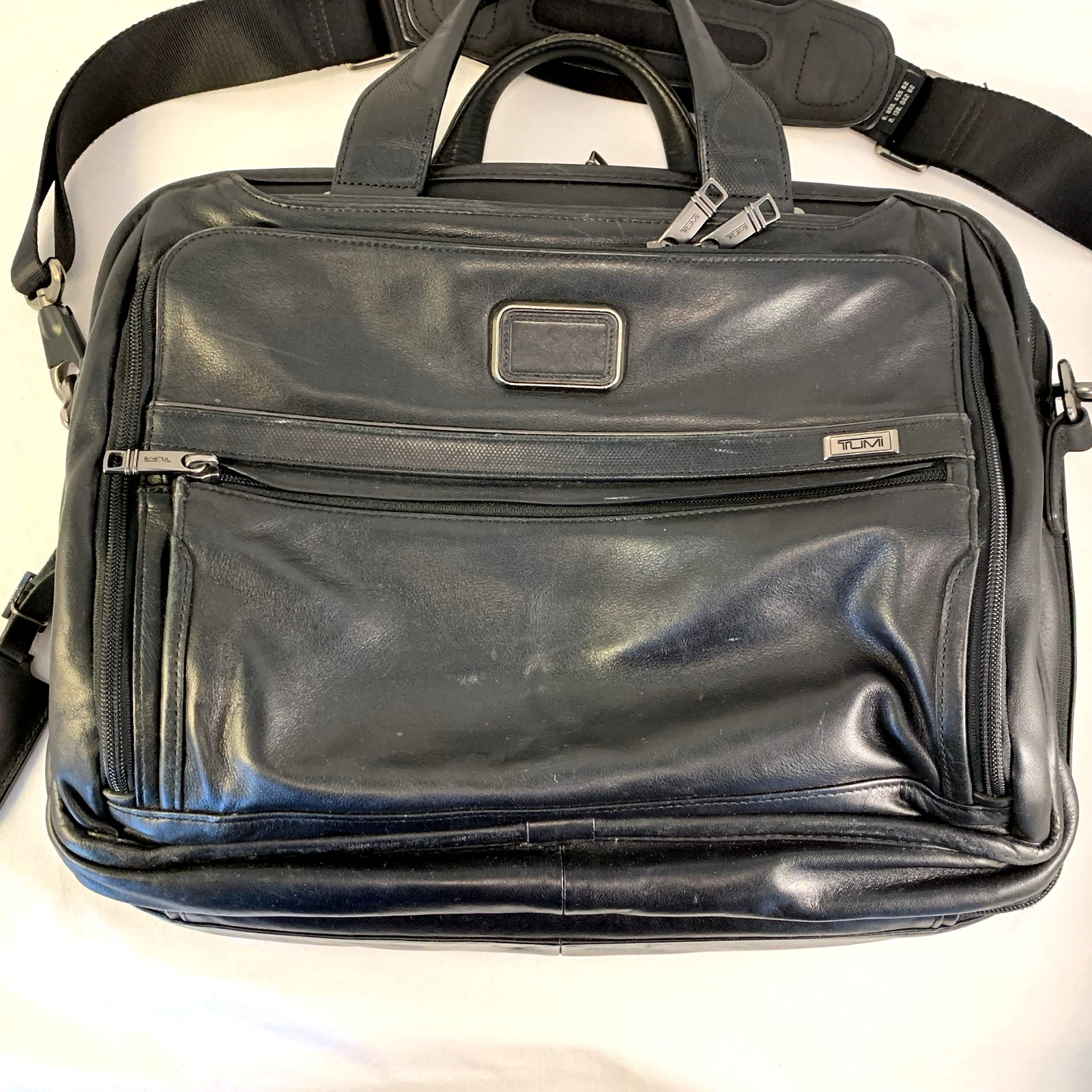 TUMI Alpha 3 Black Leather Laptop Organizer Portfolio Briefcase 117320
