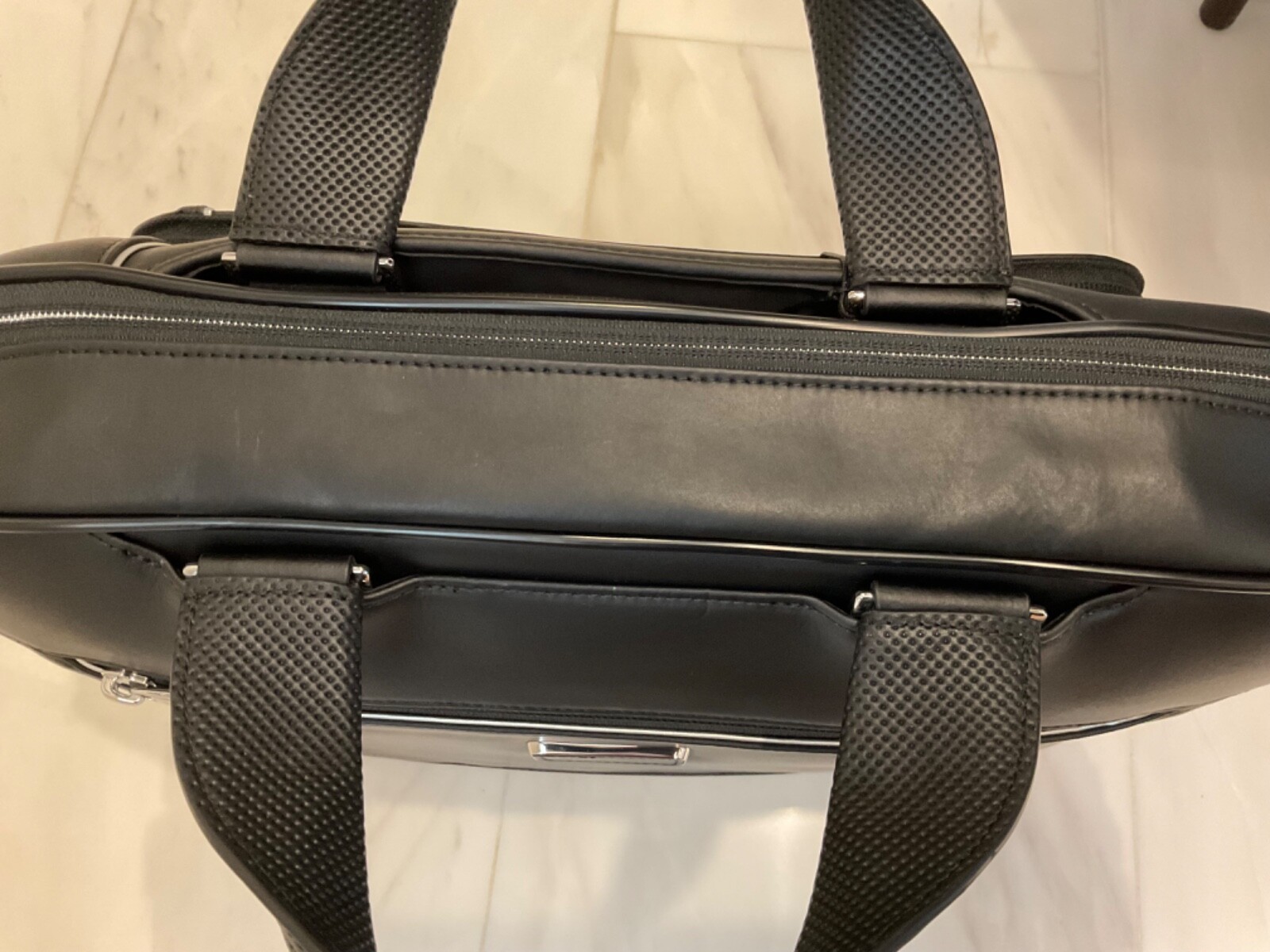 NEW Tumi ARRIVE SADLER 16.0” Brief Laptop Briefcase – 100% BLACK Leather