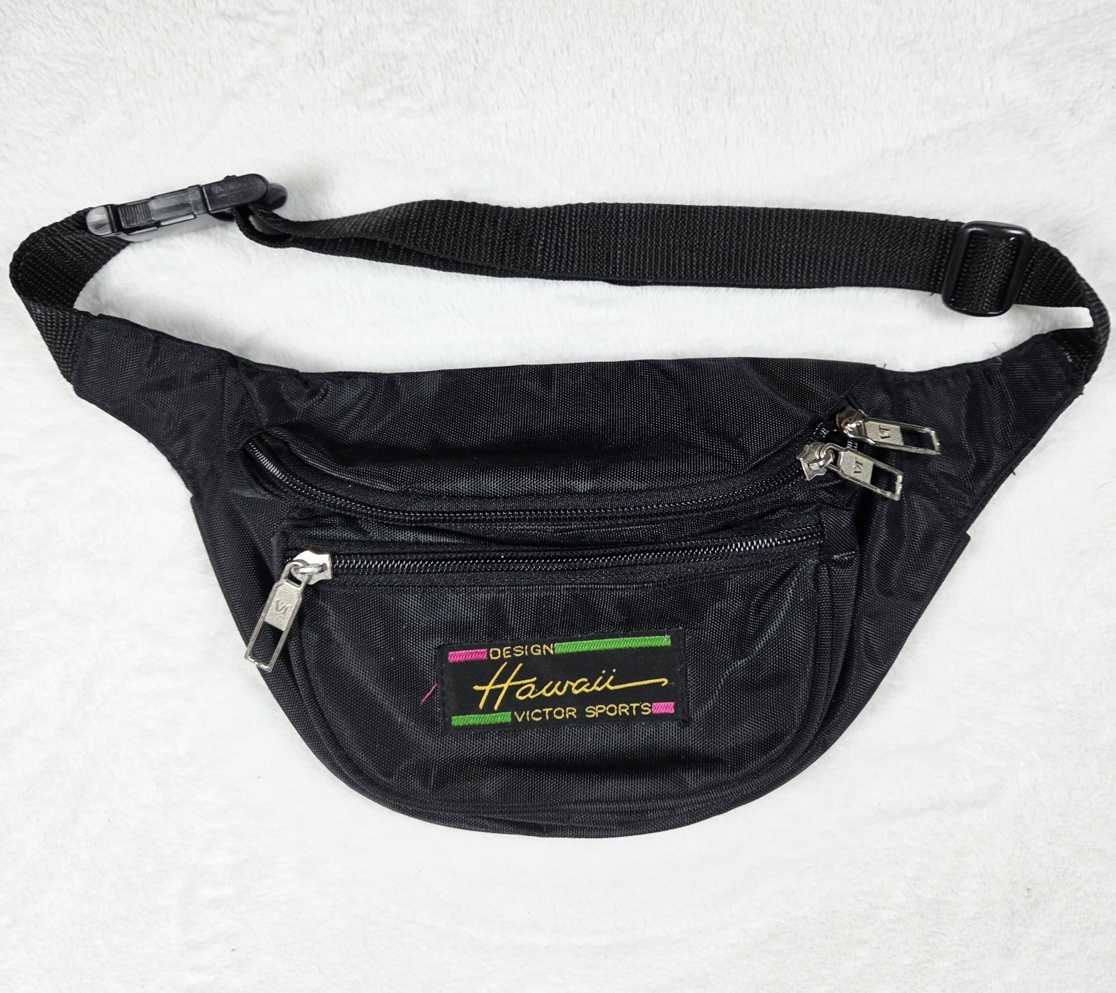Vintage Retro 90s Design Hawaii Victor Sports Black Nylon Fanny Pack