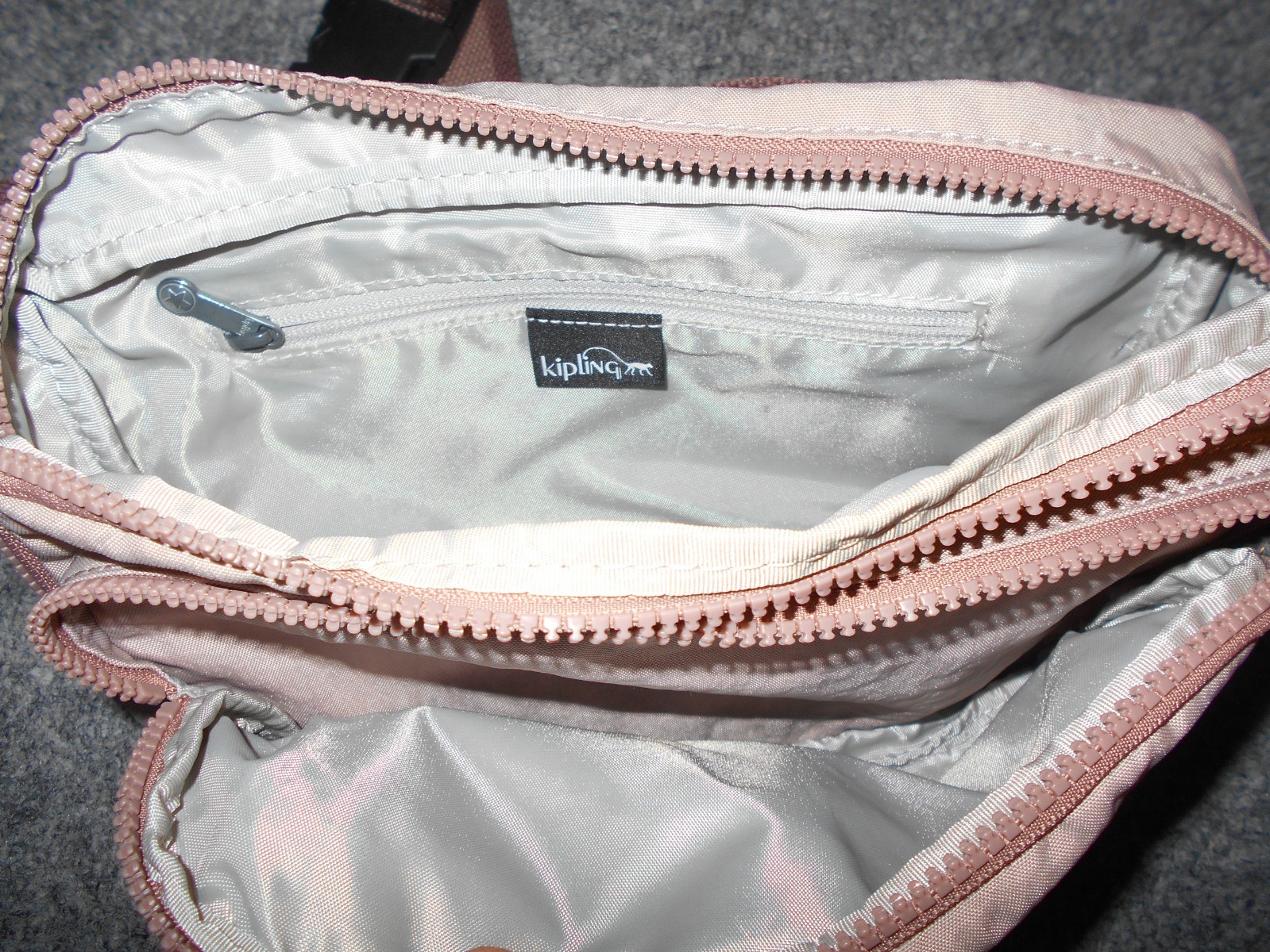 KIPLING ABANU CONVERTIBLE PALE LAVENDAR WAIST SLING PACK BAG
