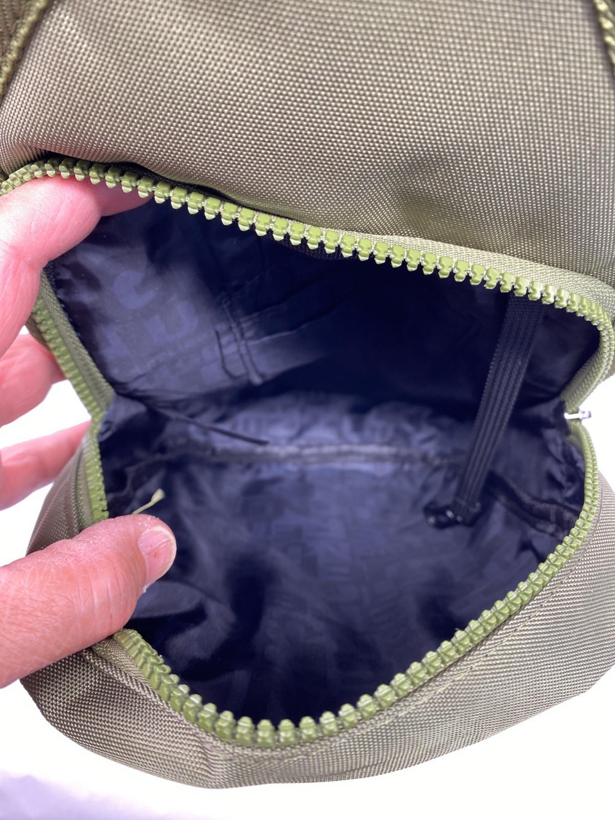 True Religion Yeta 2.0 Men’s Crossbody Bag Sling Bag Buddha Patch Olive