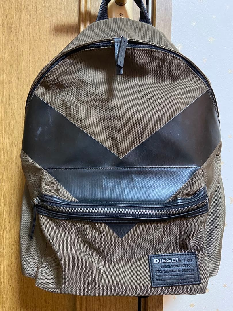 Diesel Men Green Backpack 45x39x15cm Luxury Stylish Casual Italian Fashion Used