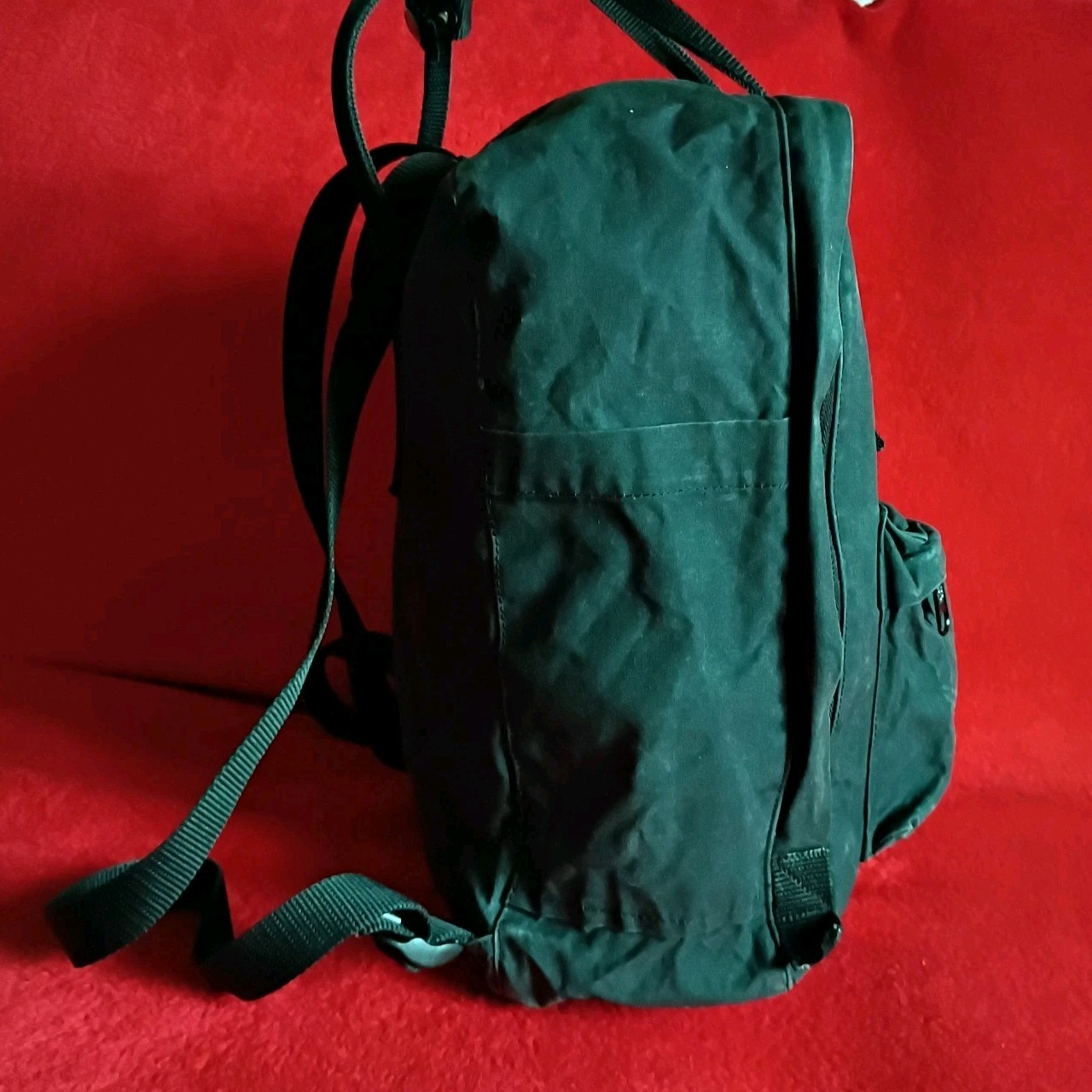 Fjallraven Kanken Backpack Classic Style 23510 Dark Green/Black Zip Pockets