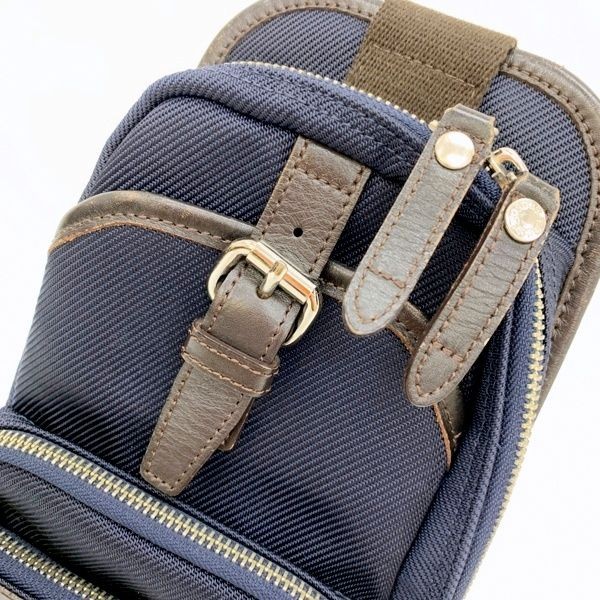 Authentic Burberry BLACK LABEL Navy Body Bag Crossbody Travel Men’s 15cm x 34cm