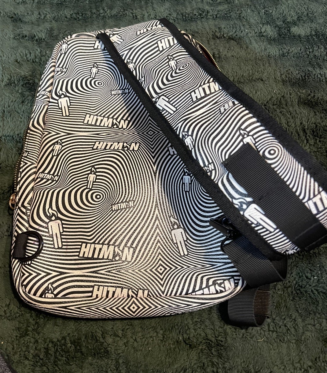 HITMAN Unisex Black White MONEYMAKER Sling Back Crossbody Bag One Size