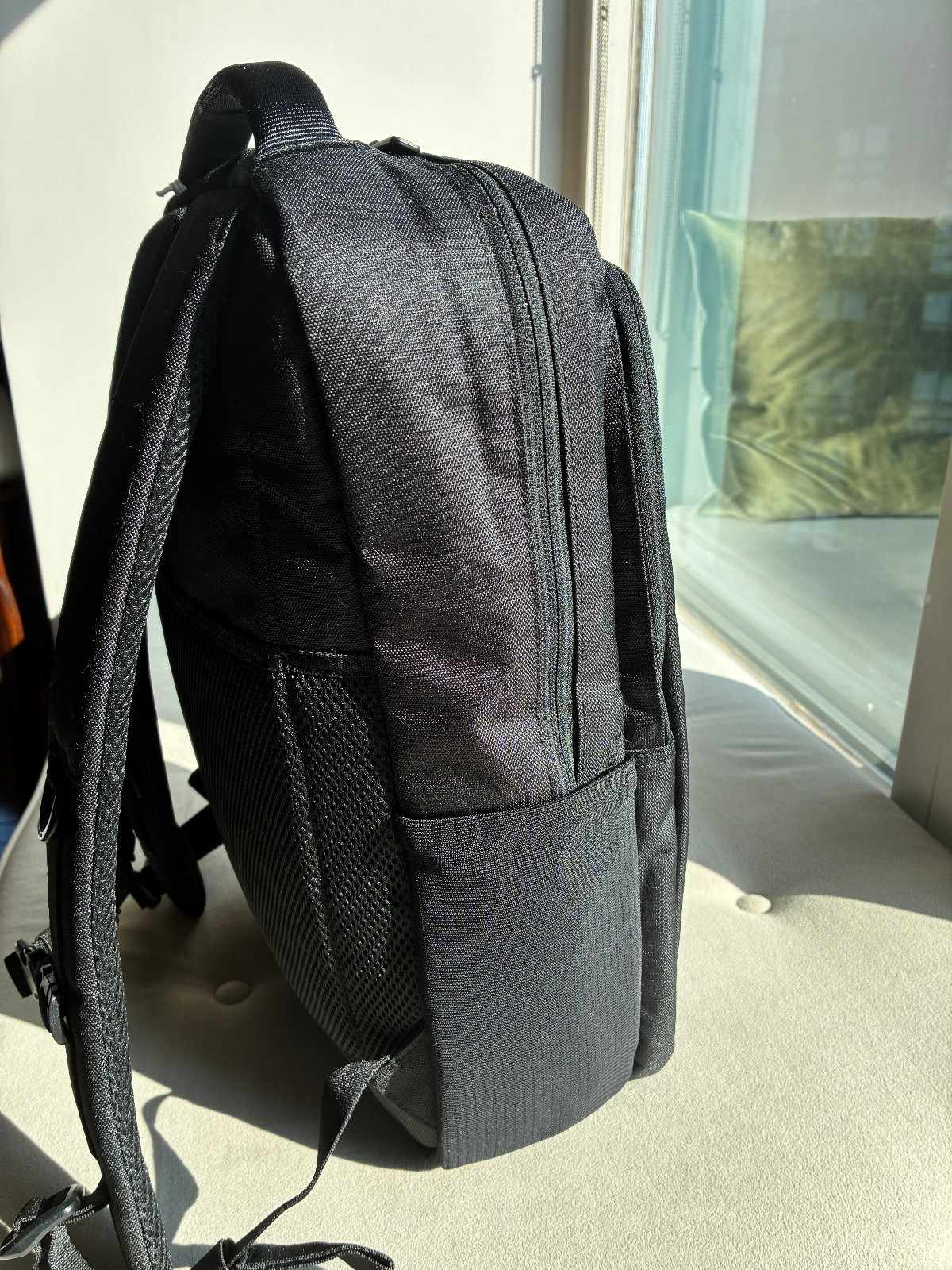 Herschel Kaslo Daypack Tech 20L Black Backpack