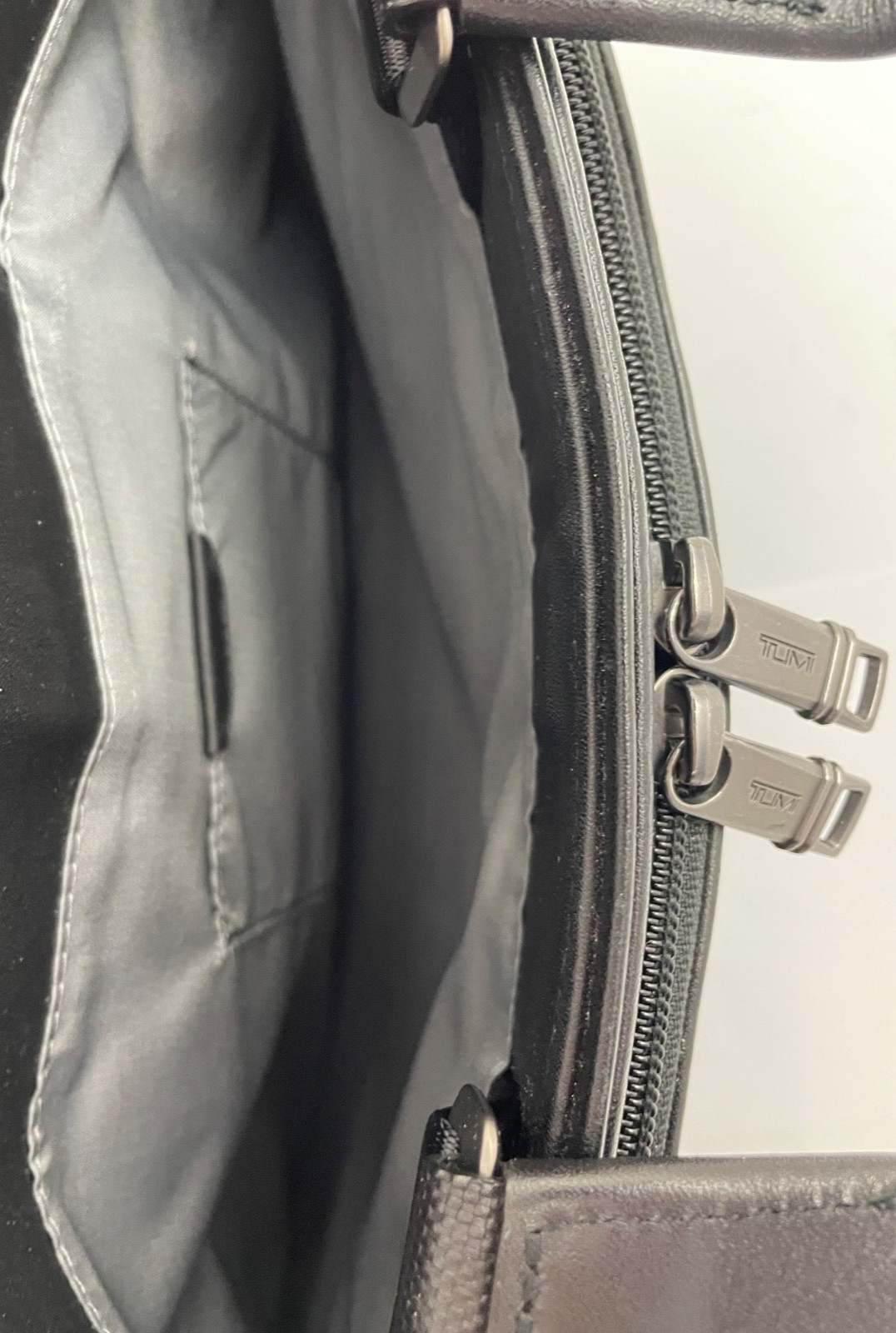 Tumi Alpha 3 Organizer Leather Briefcase Laptop Carry Bag Black 117320 Reg $895